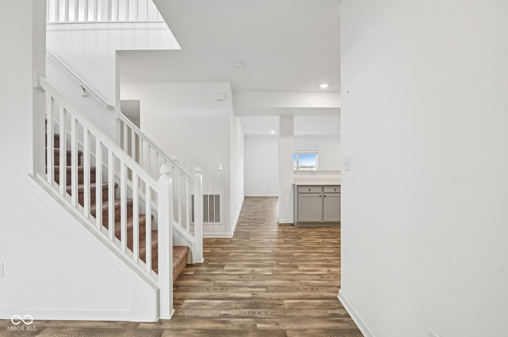 56 Winding Brook Way