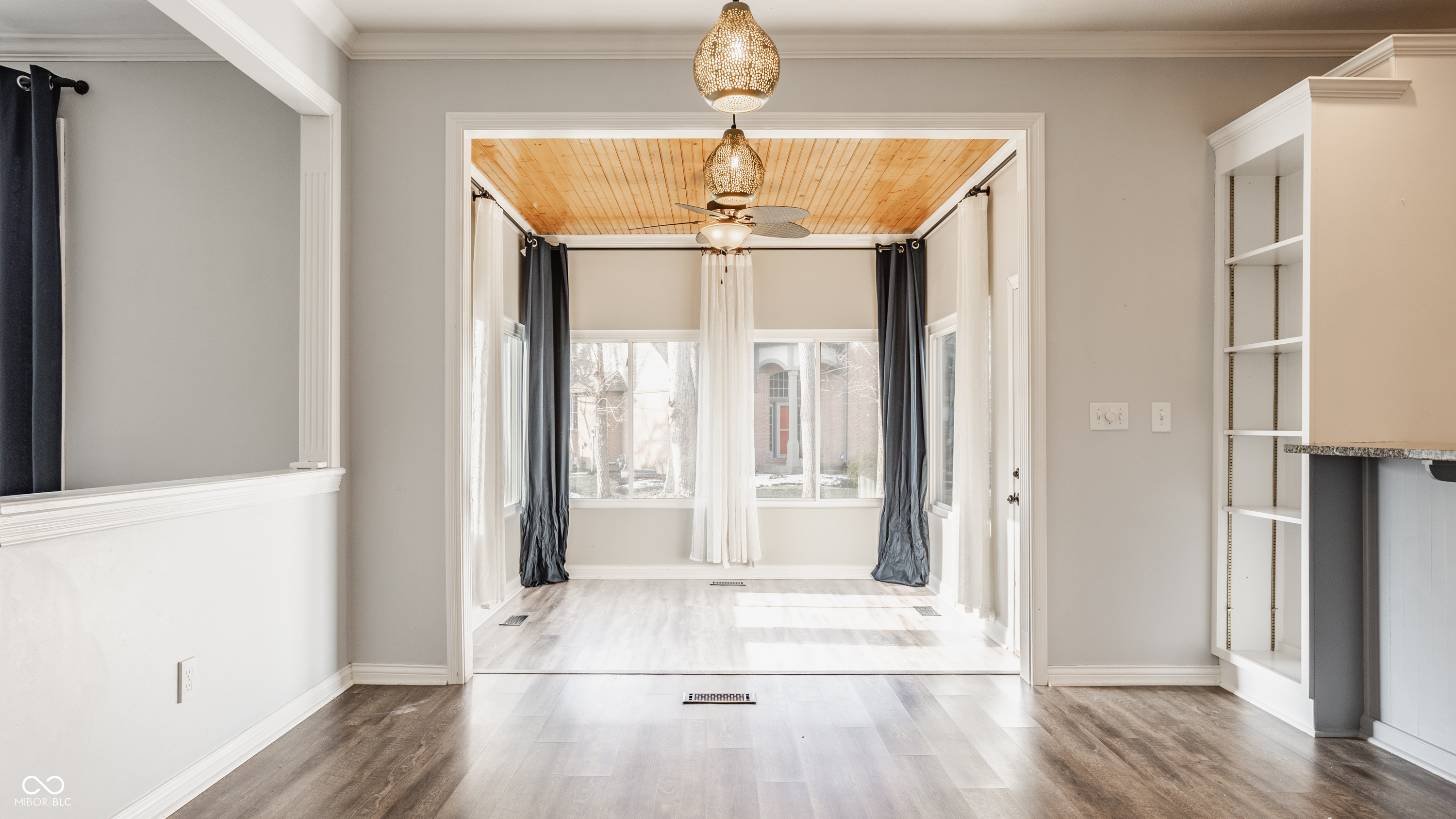 9644 Woodlands Drive