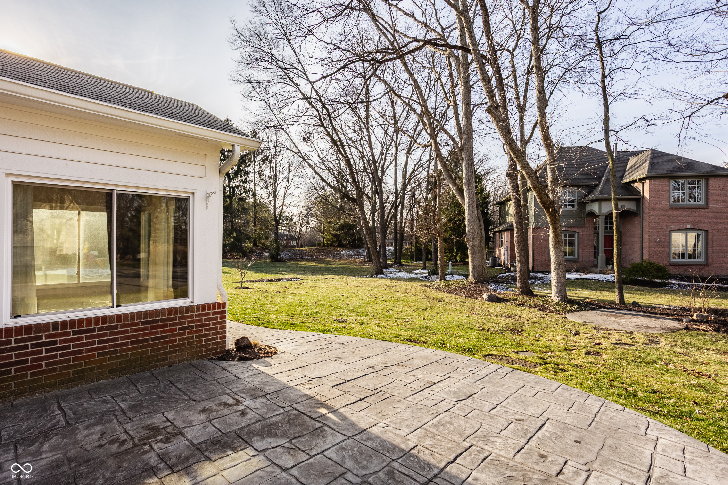 9644 Woodlands Drive