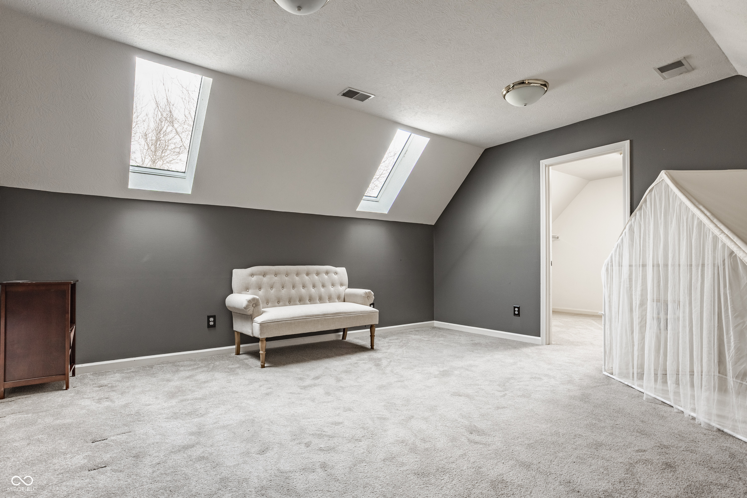 9644 Woodlands Drive