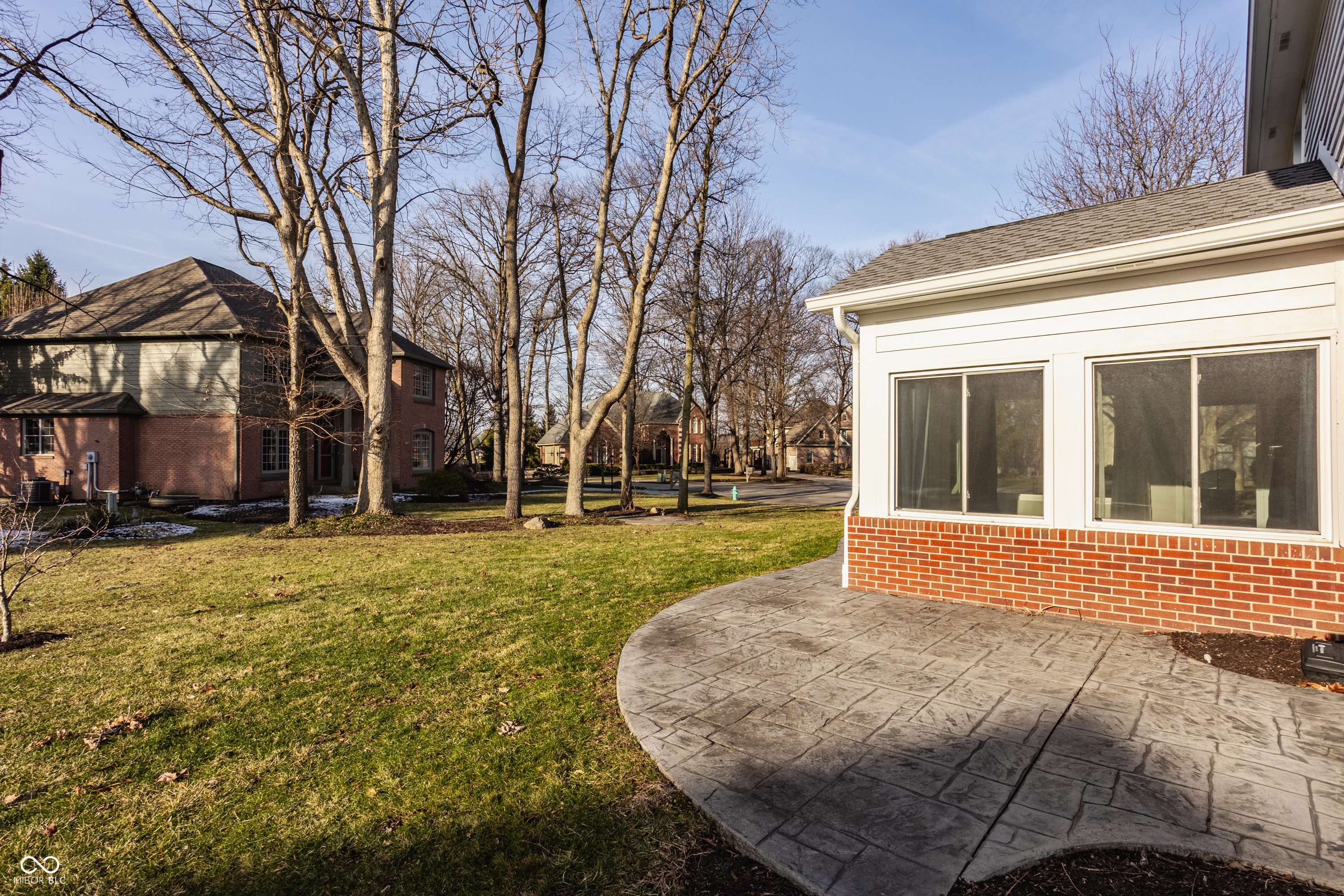 9644 Woodlands Drive