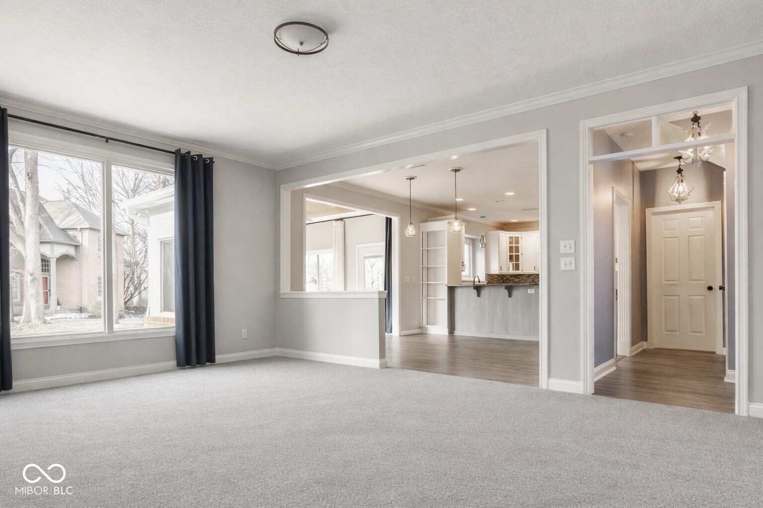 9644 Woodlands Drive