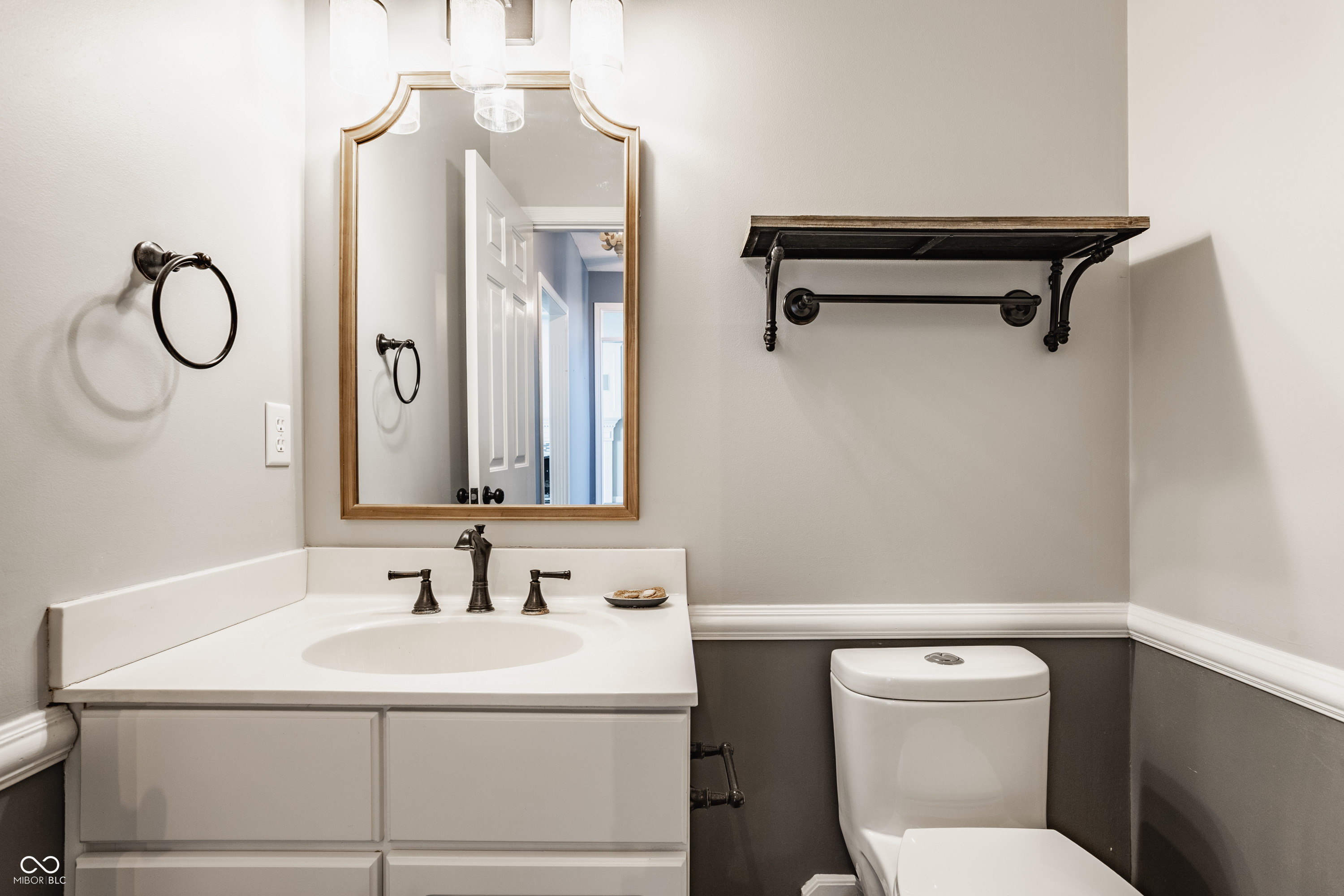 9644 Woodlands Drive