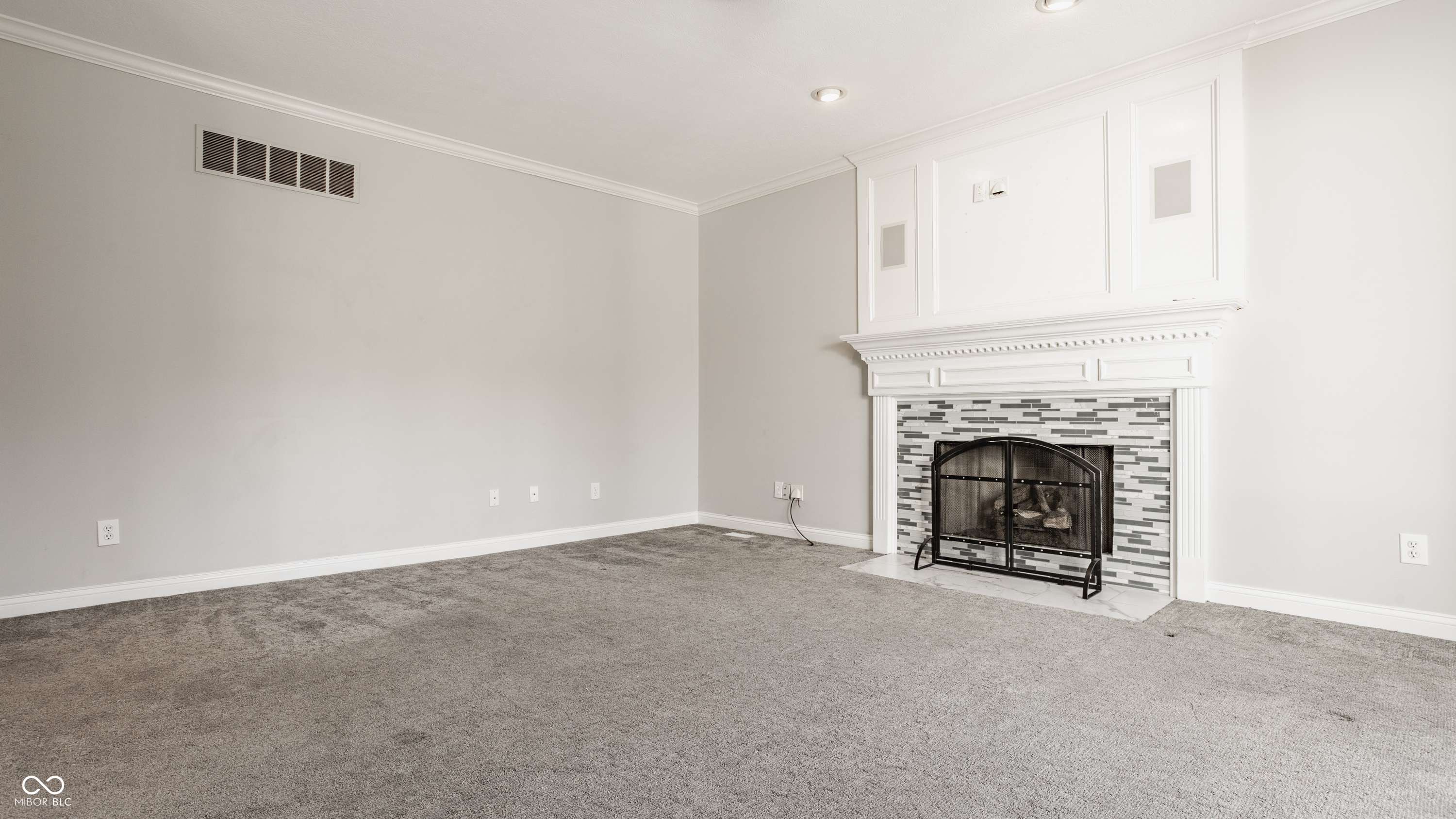 9644 Woodlands Drive