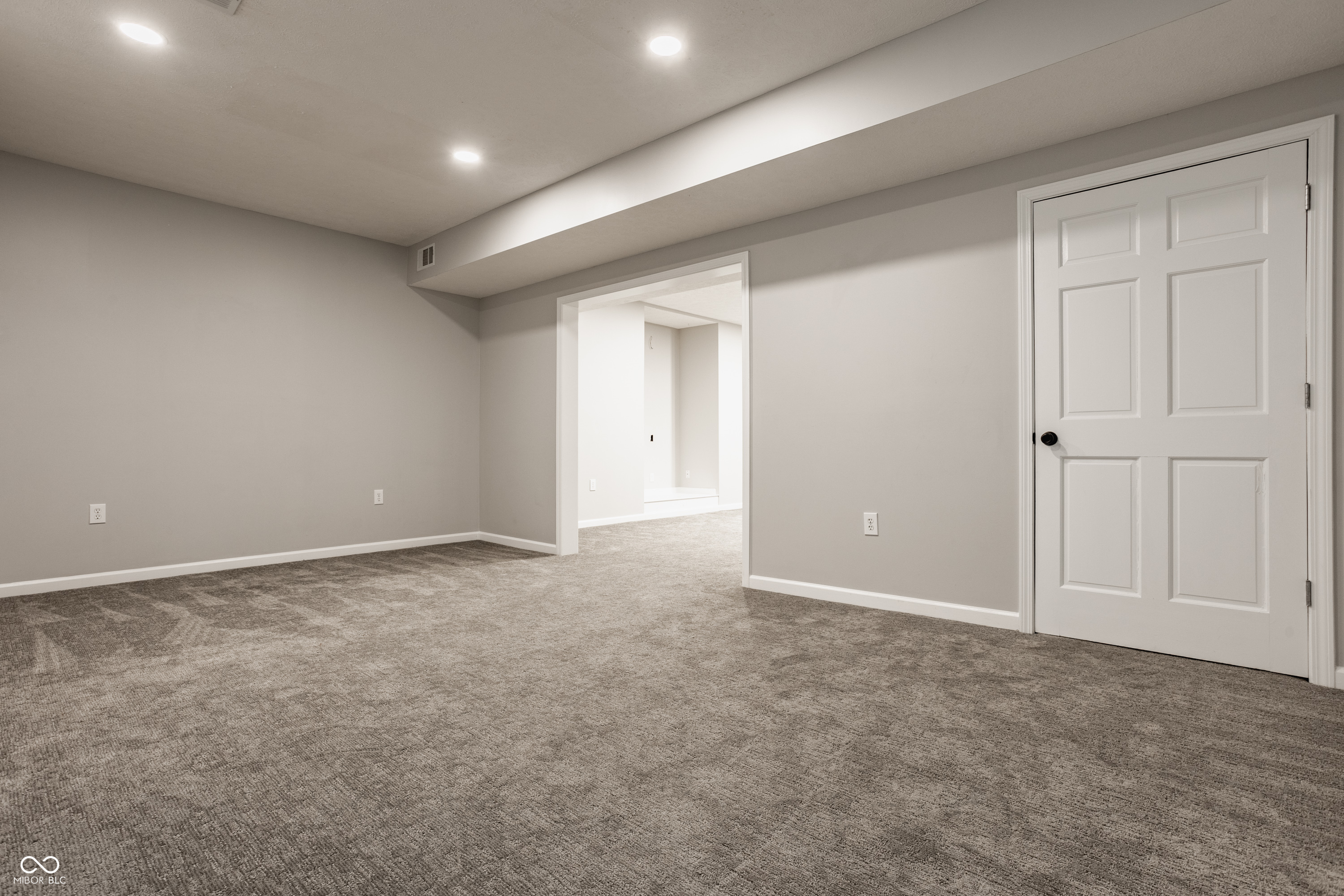 9644 Woodlands Drive