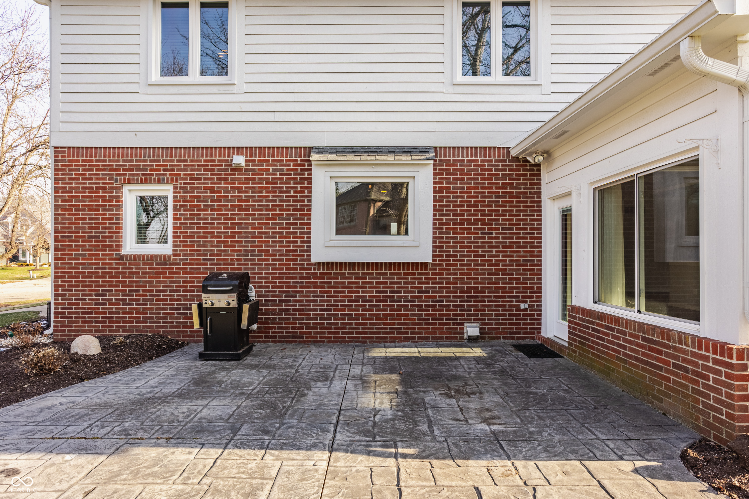 9644 Woodlands Drive