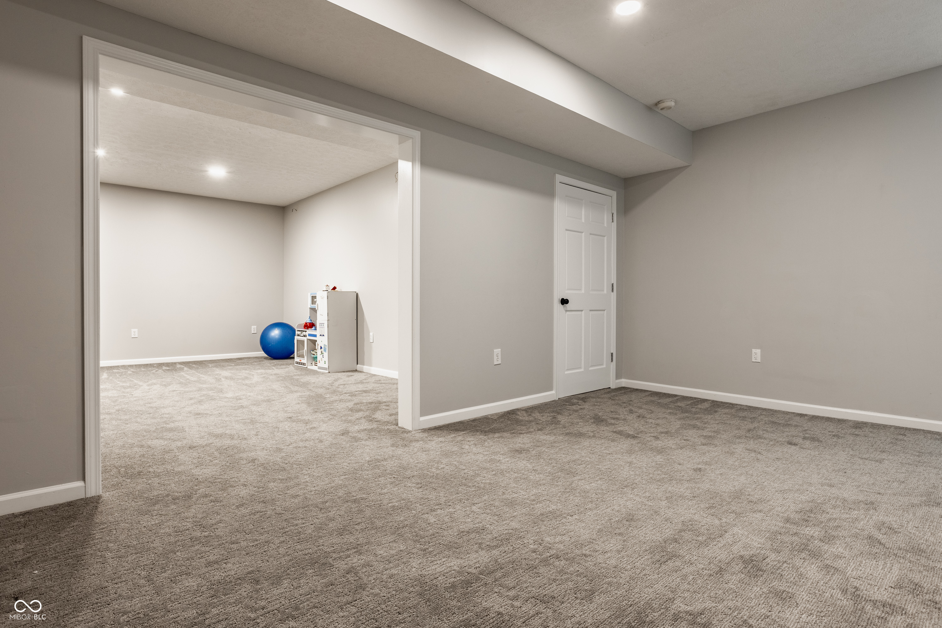 9644 Woodlands Drive