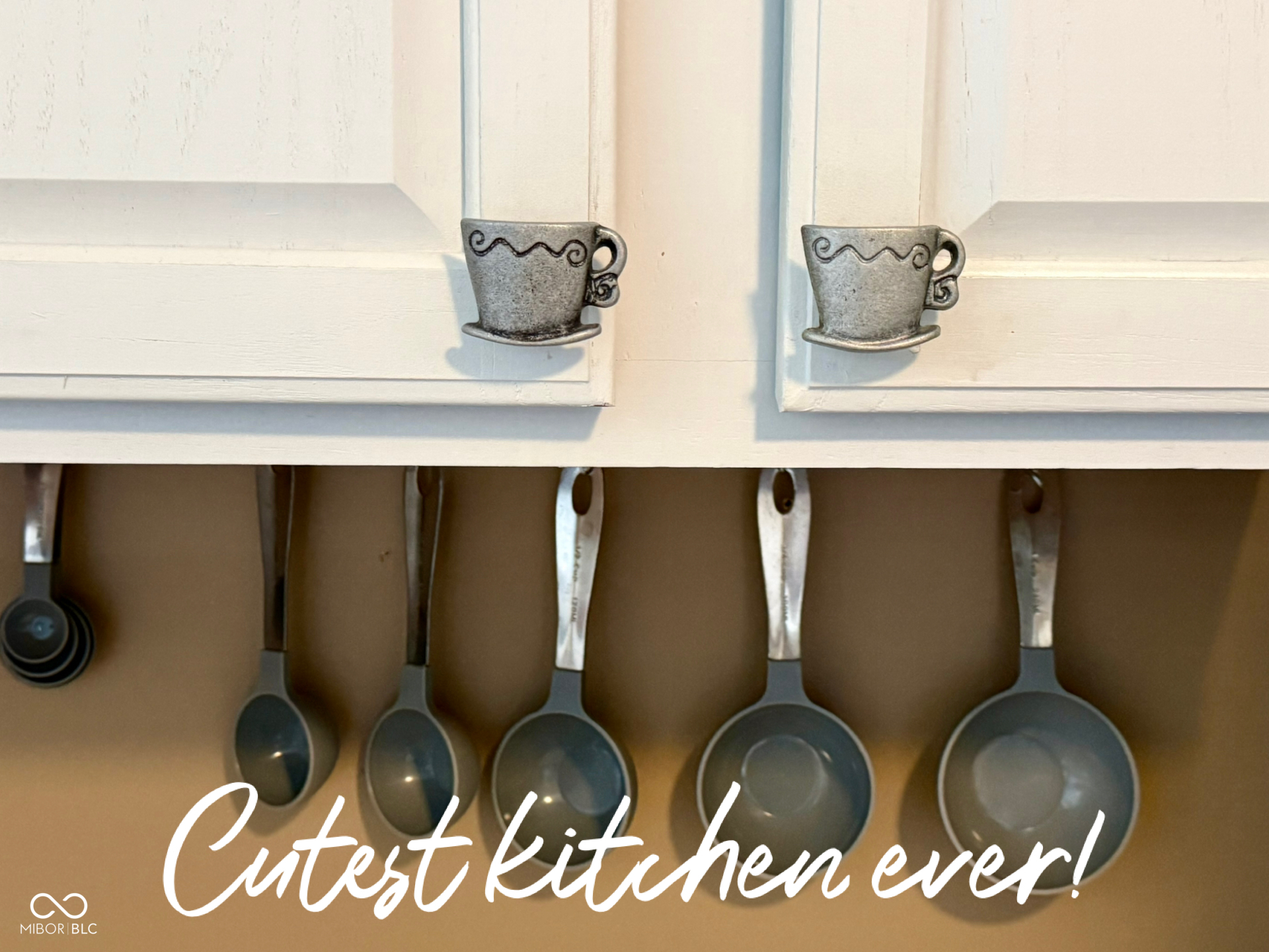 1213 Meadowood Drive