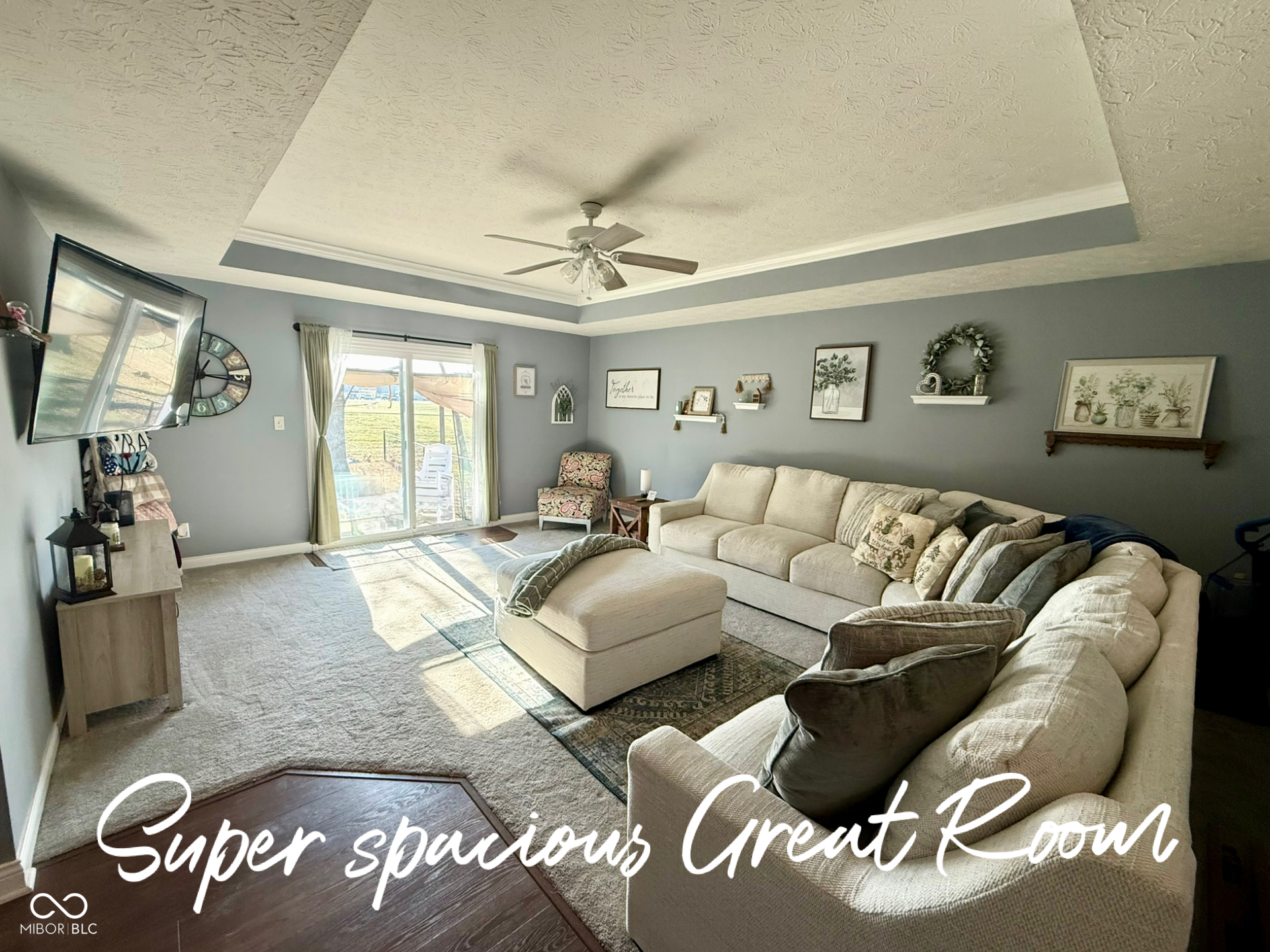 1213 Meadowood Drive