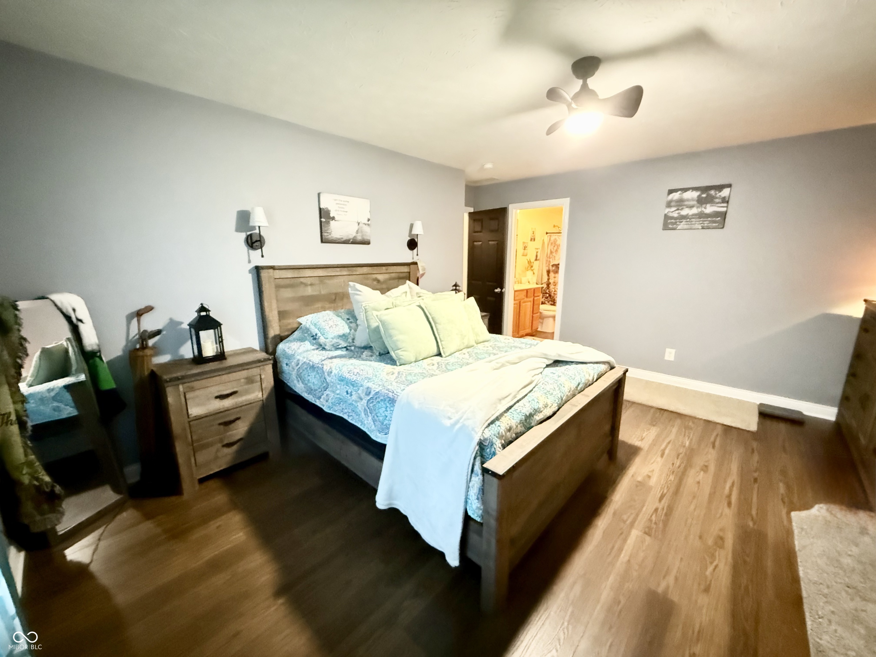 1213 Meadowood Drive