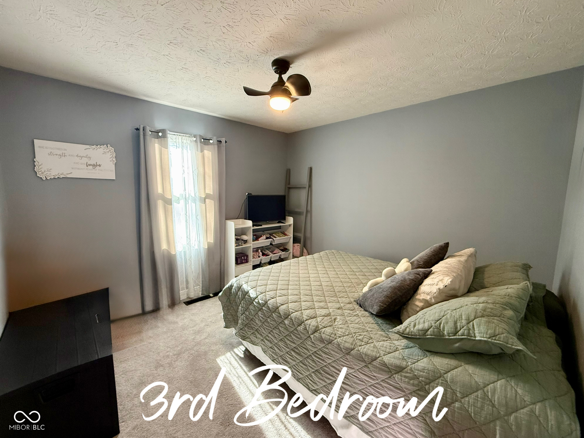 1213 Meadowood Drive