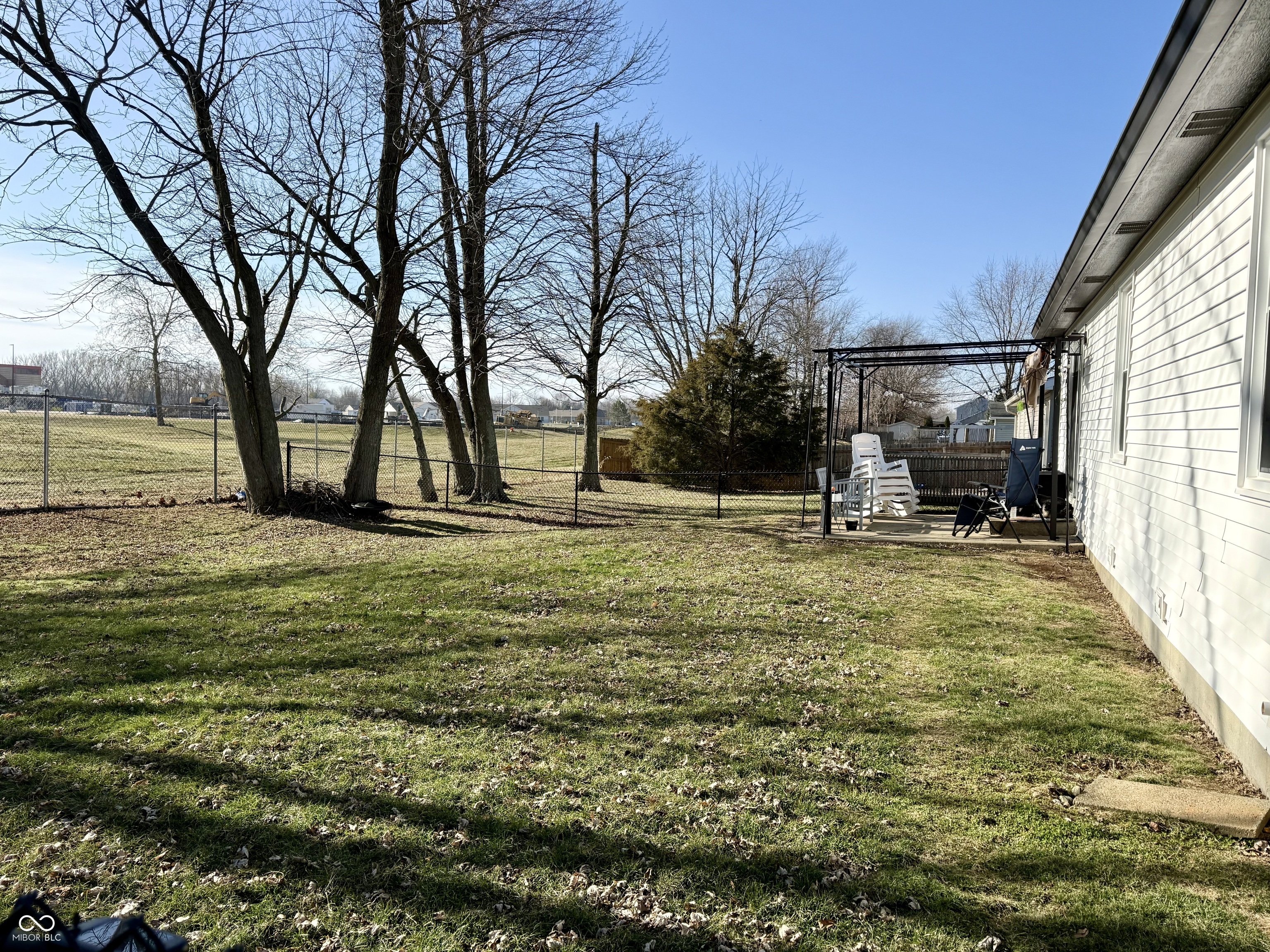 1213 Meadowood Drive