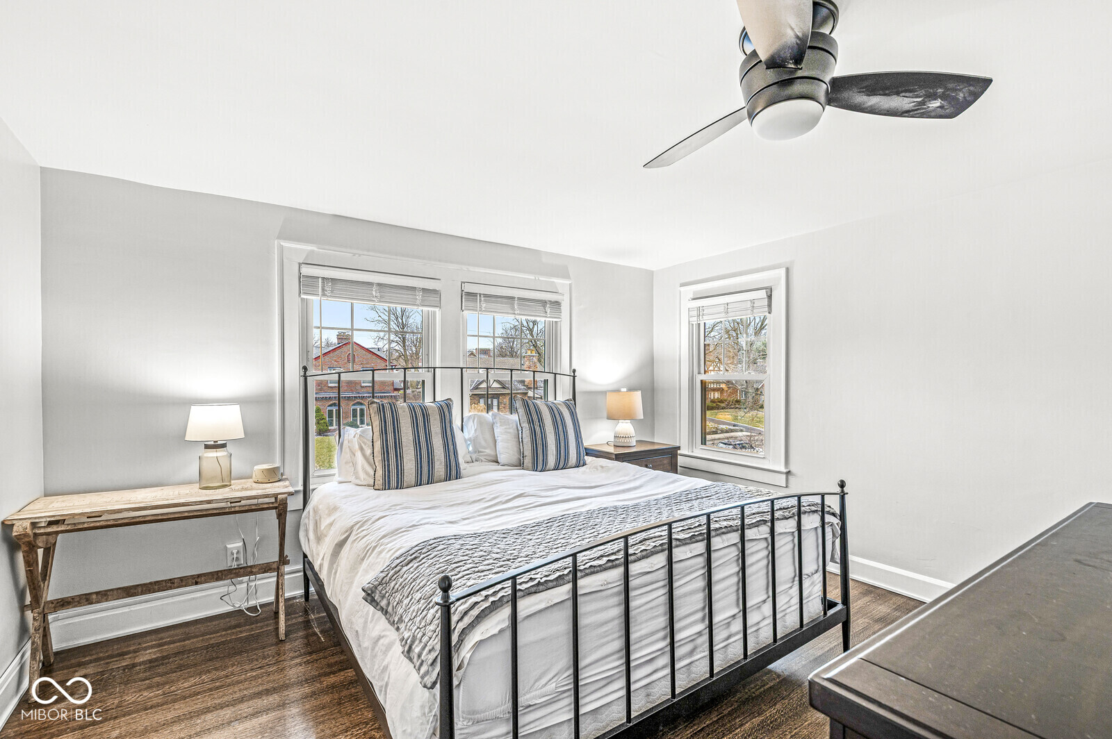 5744 N Delaware Street