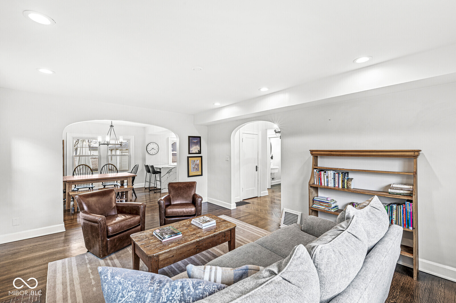 5744 N Delaware Street