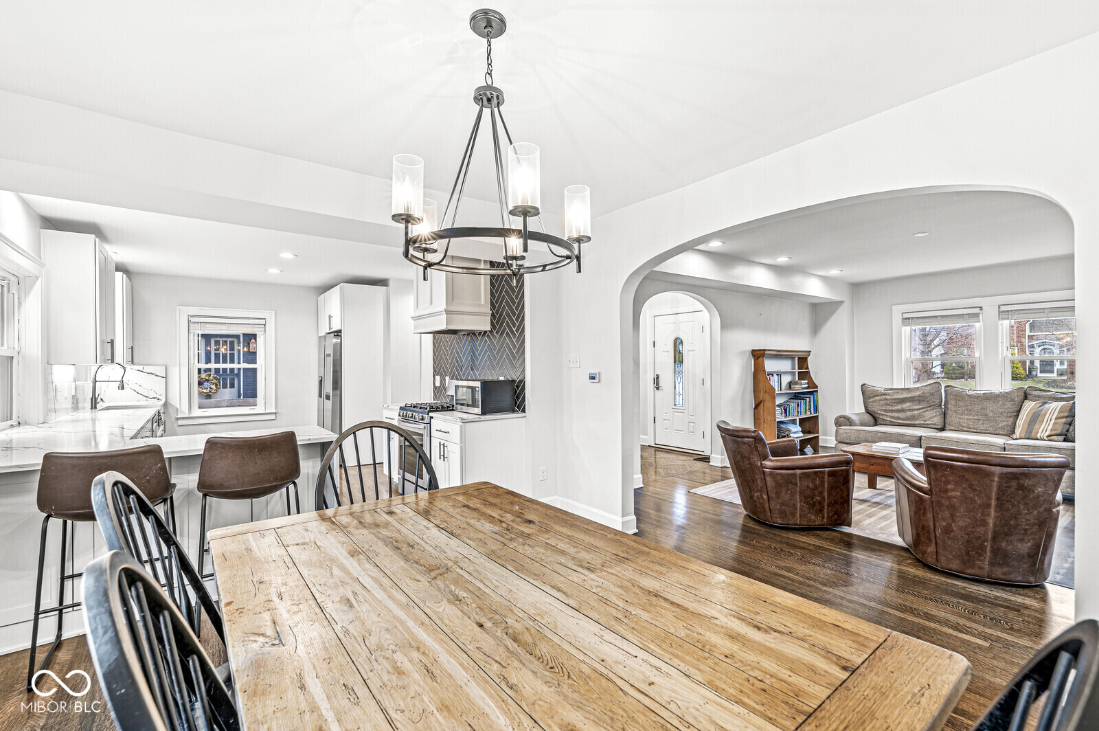 5744 N Delaware Street