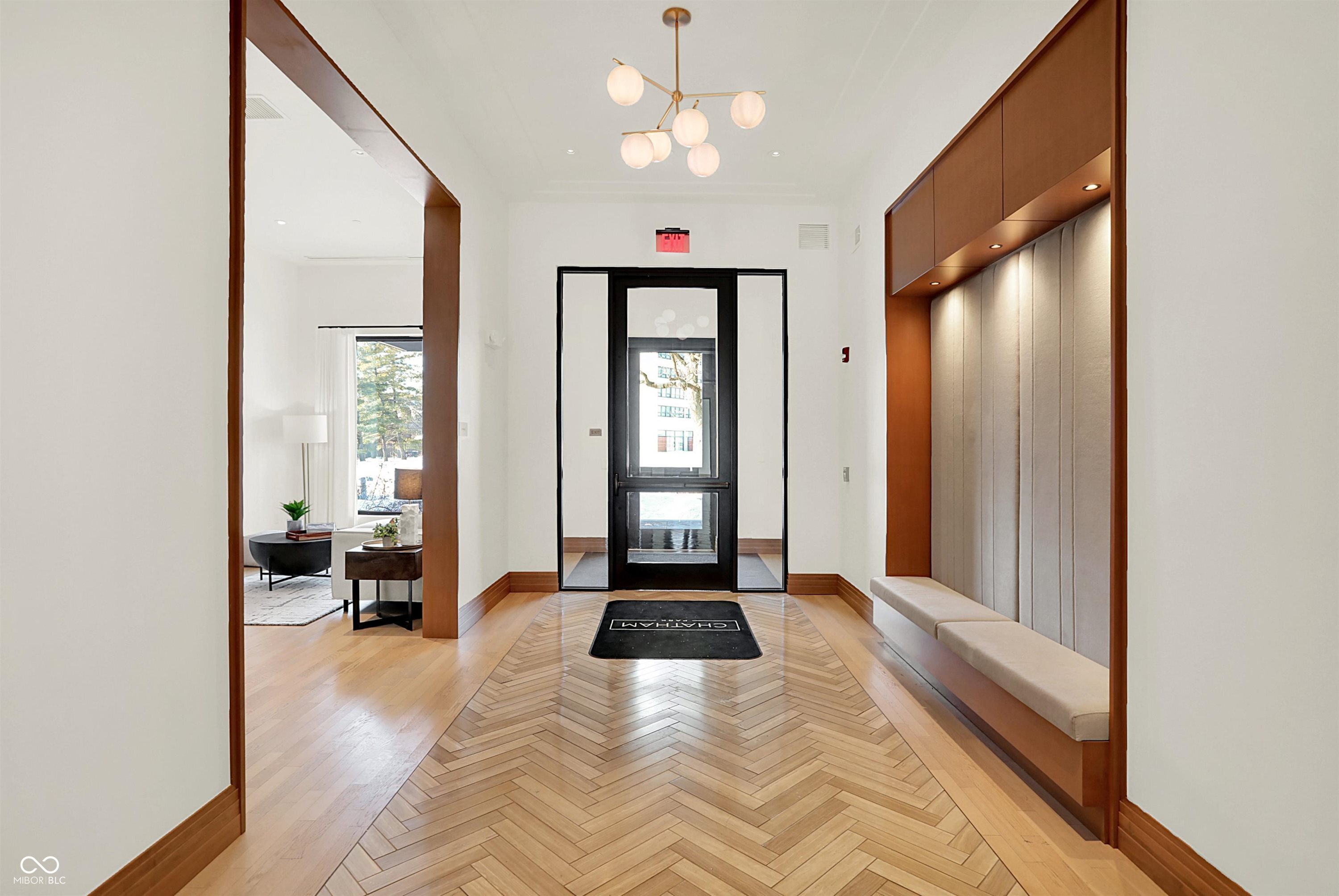 877 N East Street Unit: UNIT 203