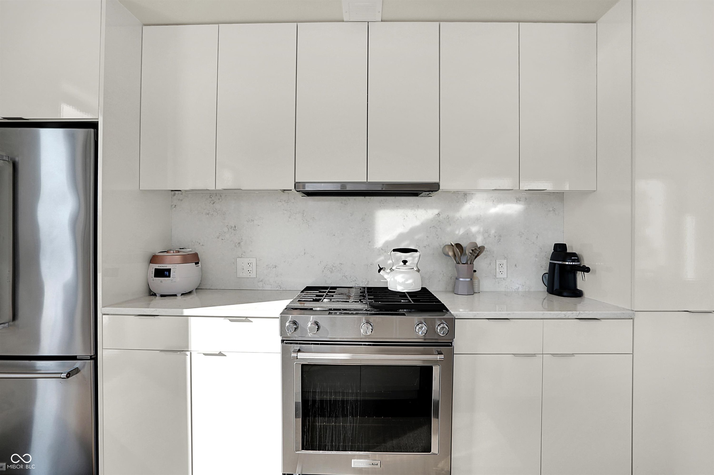 877 N East Street Unit: UNIT 203