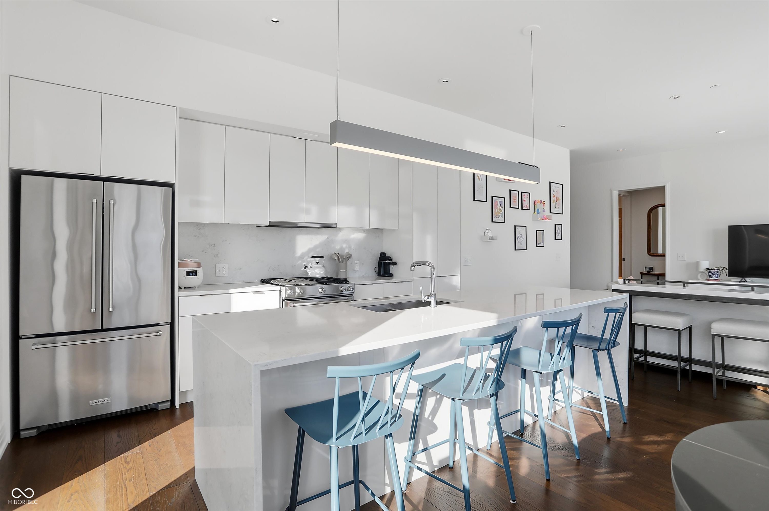 877 N East Street Unit: UNIT 203