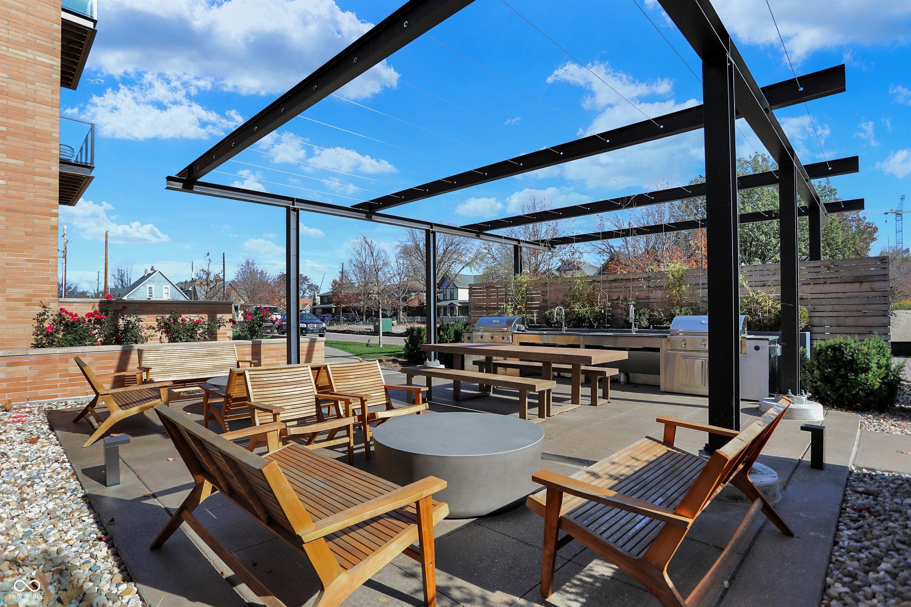 877 N East Street Unit: UNIT 203