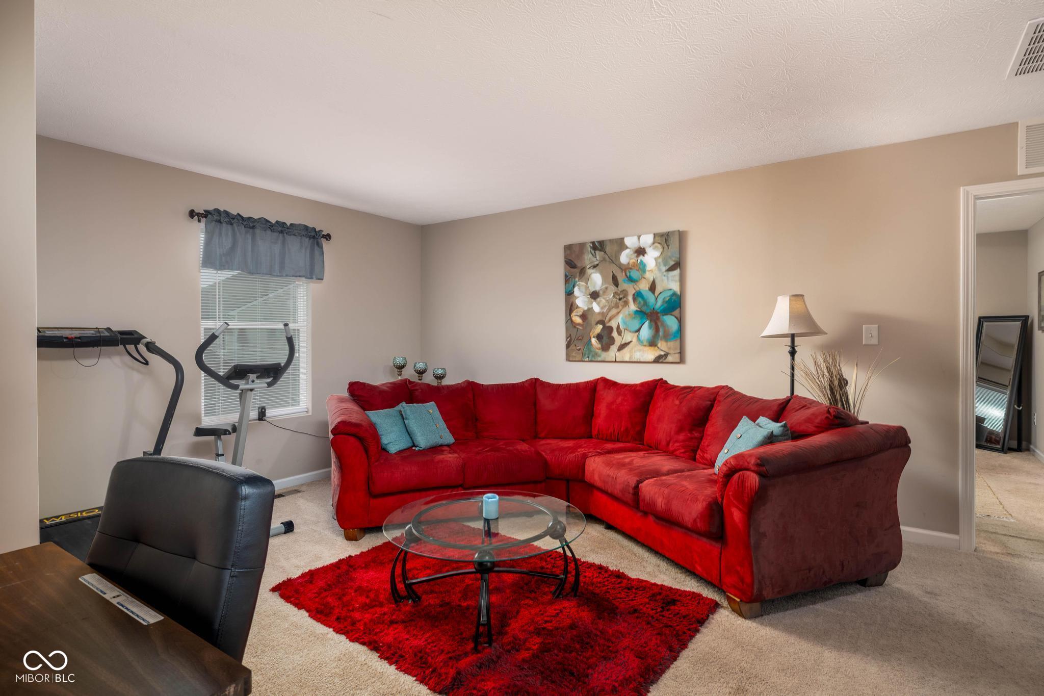 8707 N Aspen Way