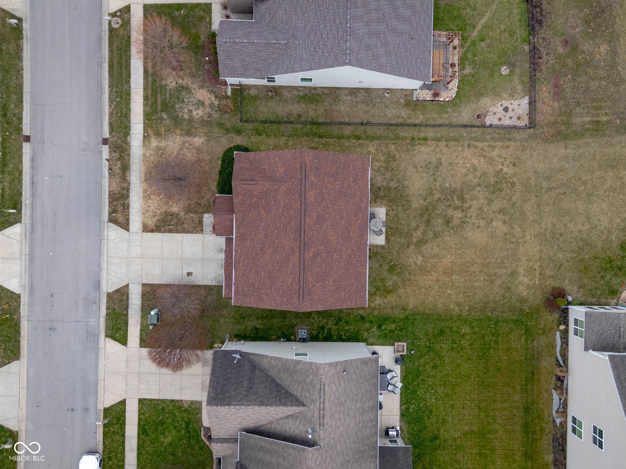 8707 N Aspen Way