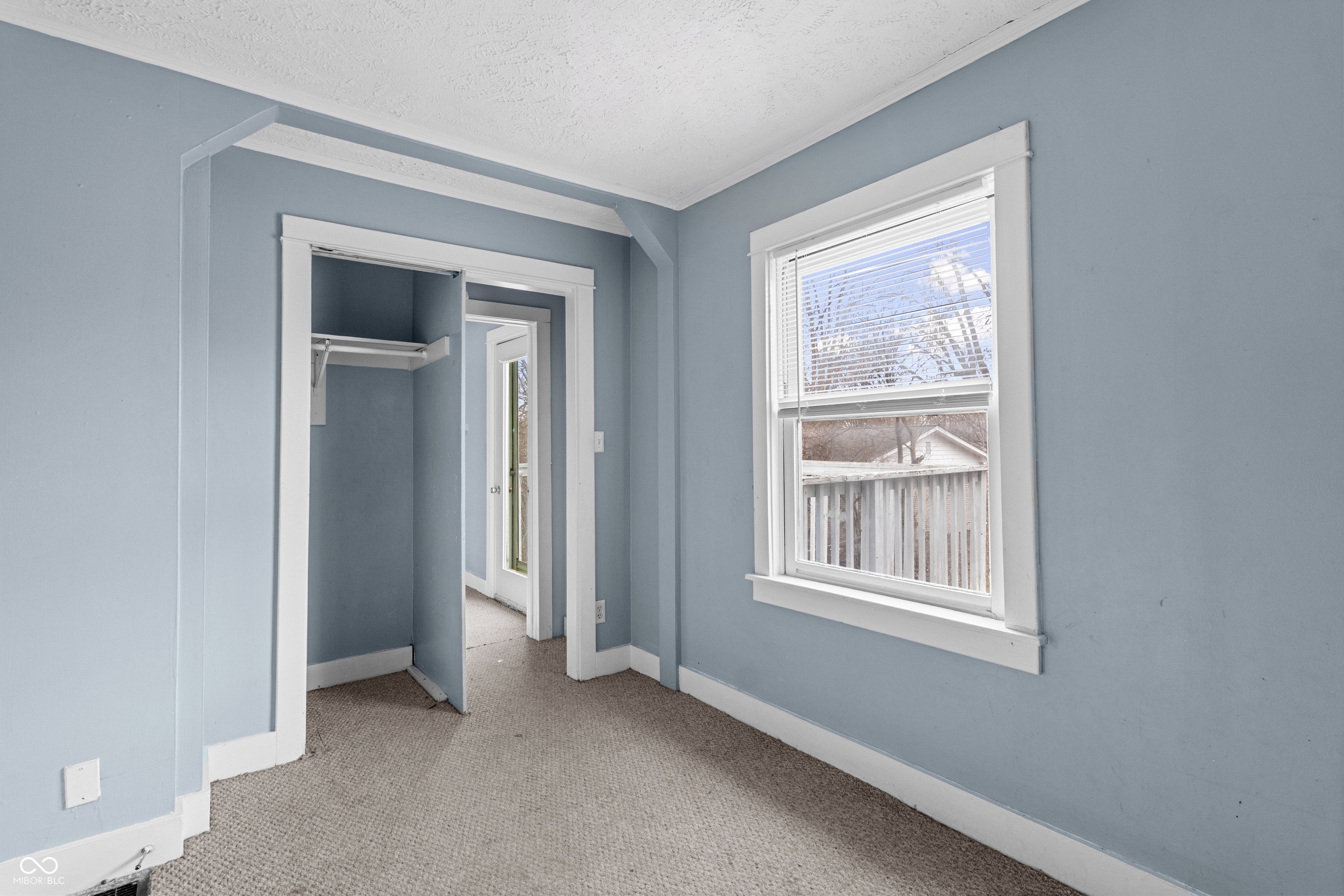 1736 N Graham Avenue