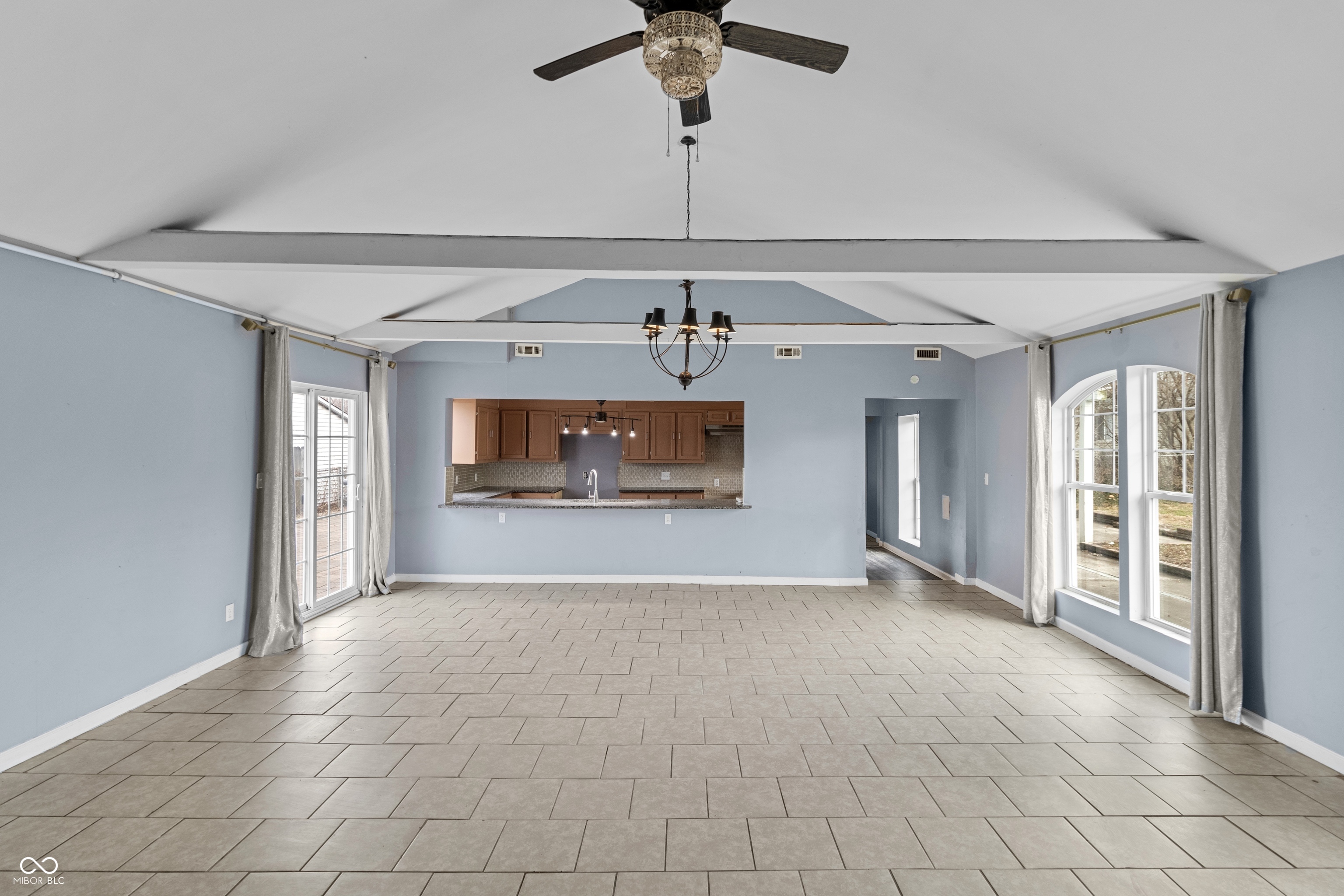 1736 N Graham Avenue