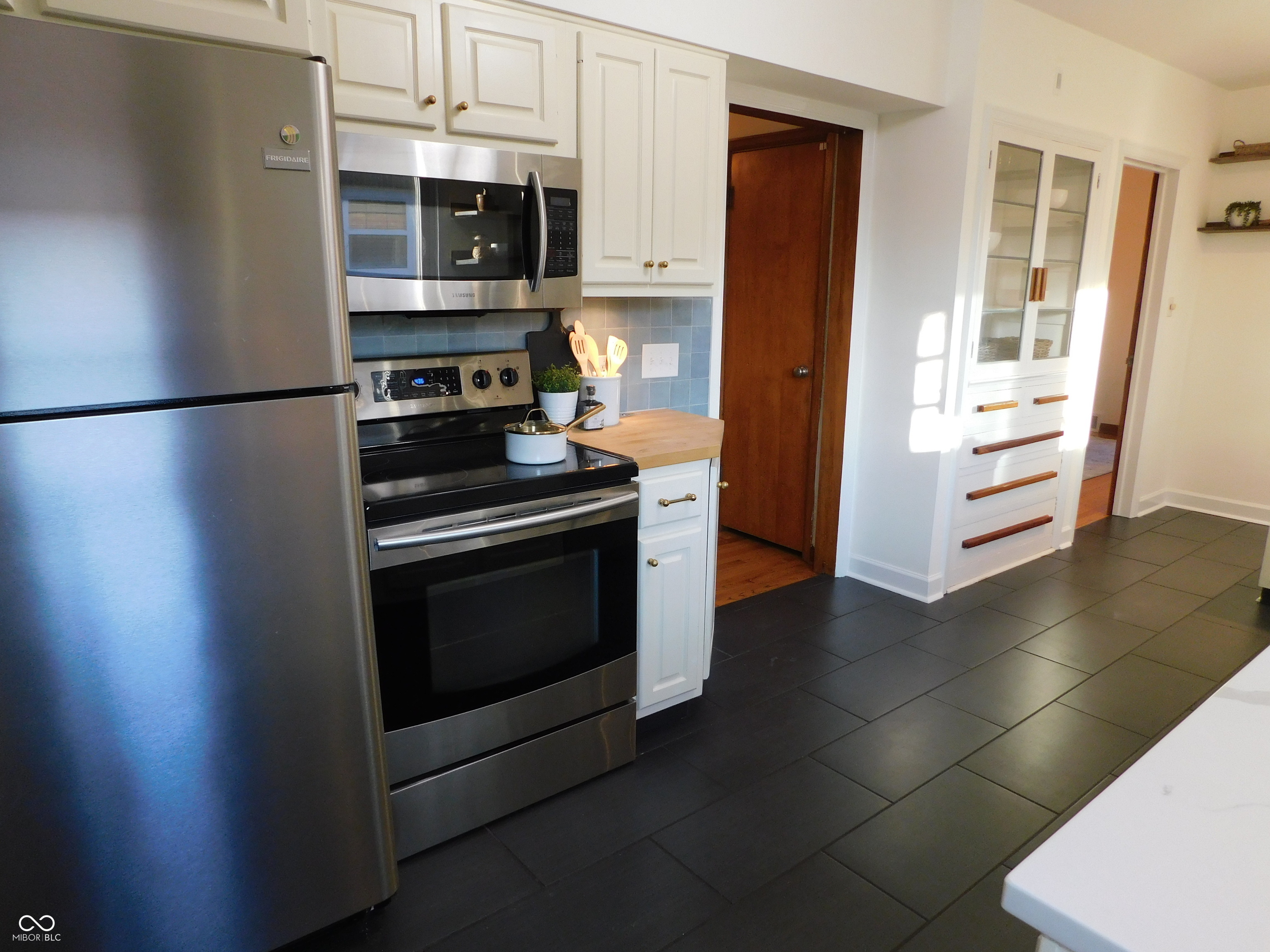 5510 N Illinois Street