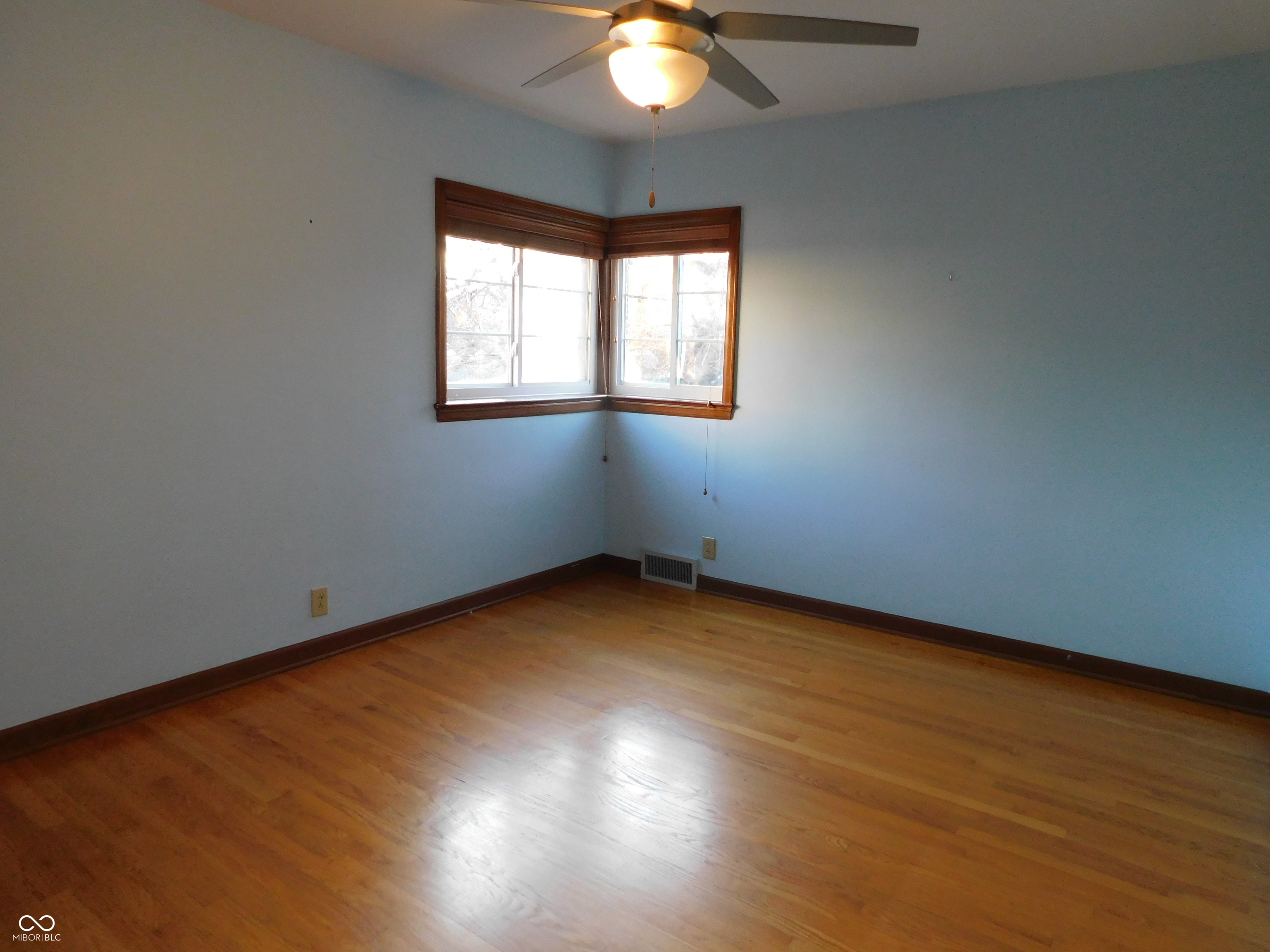 5510 N Illinois Street