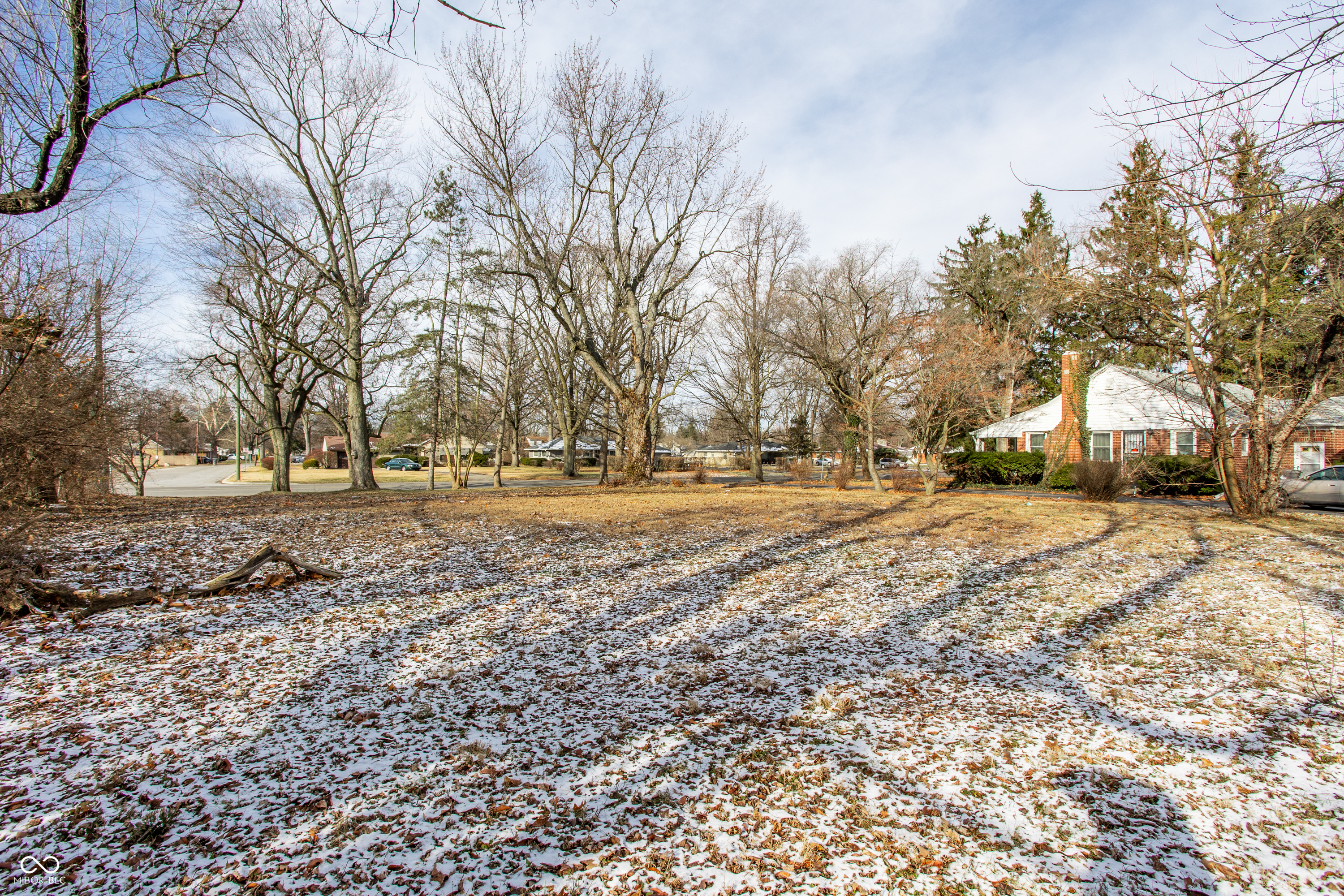 3027 W Kessler Blvd N Drive