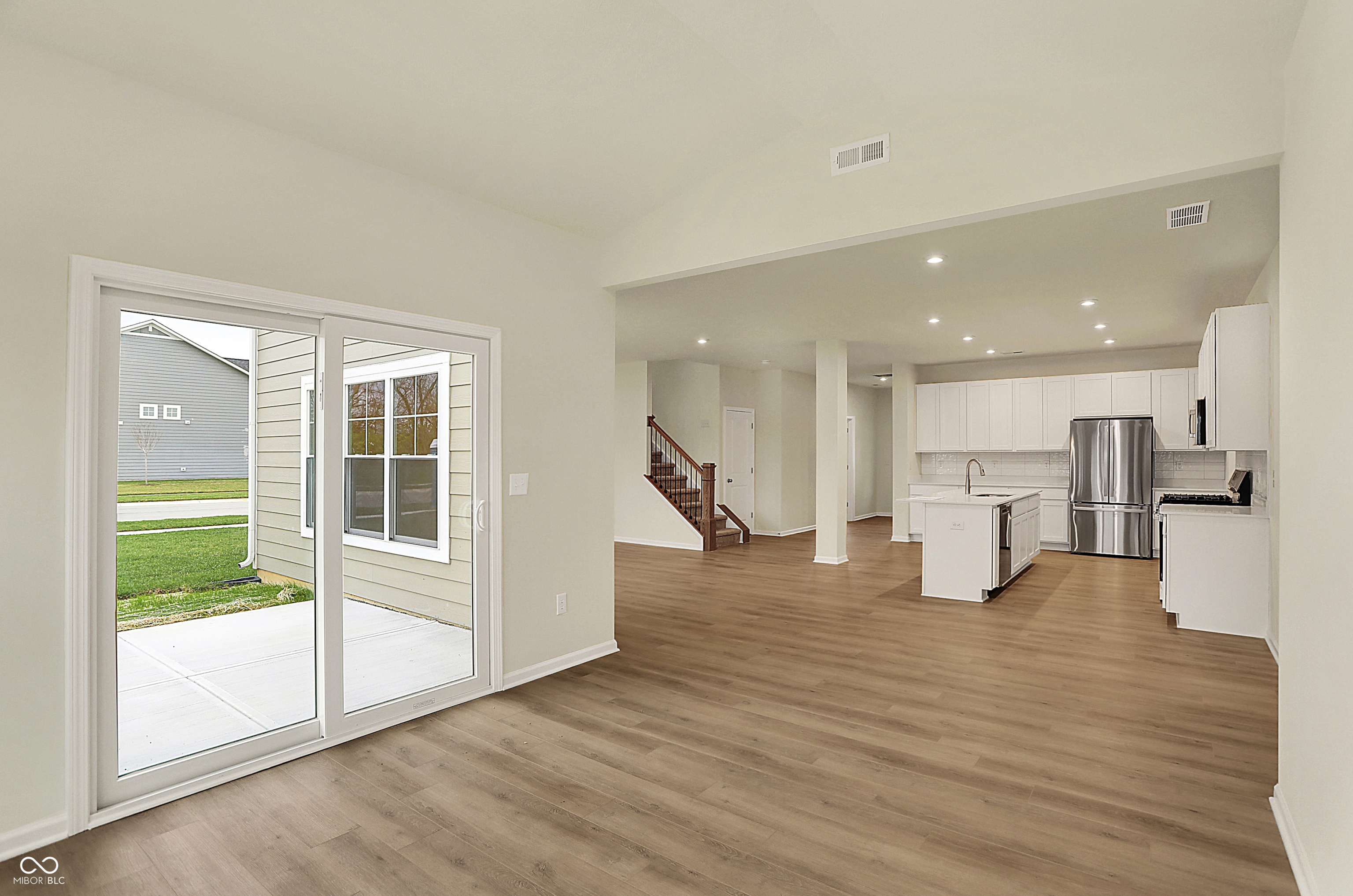 4087 Railhead Avenue