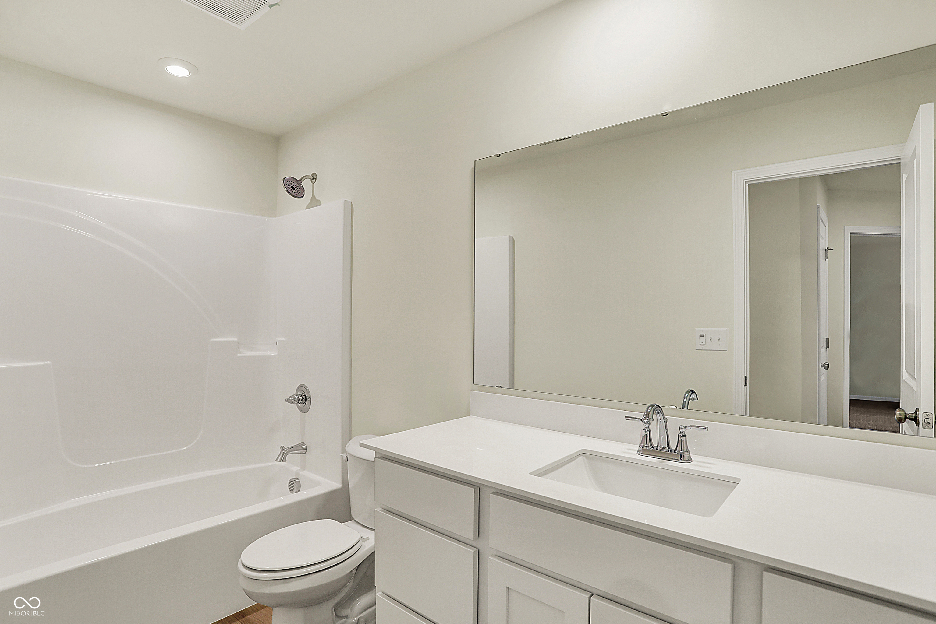 4087 Railhead Avenue