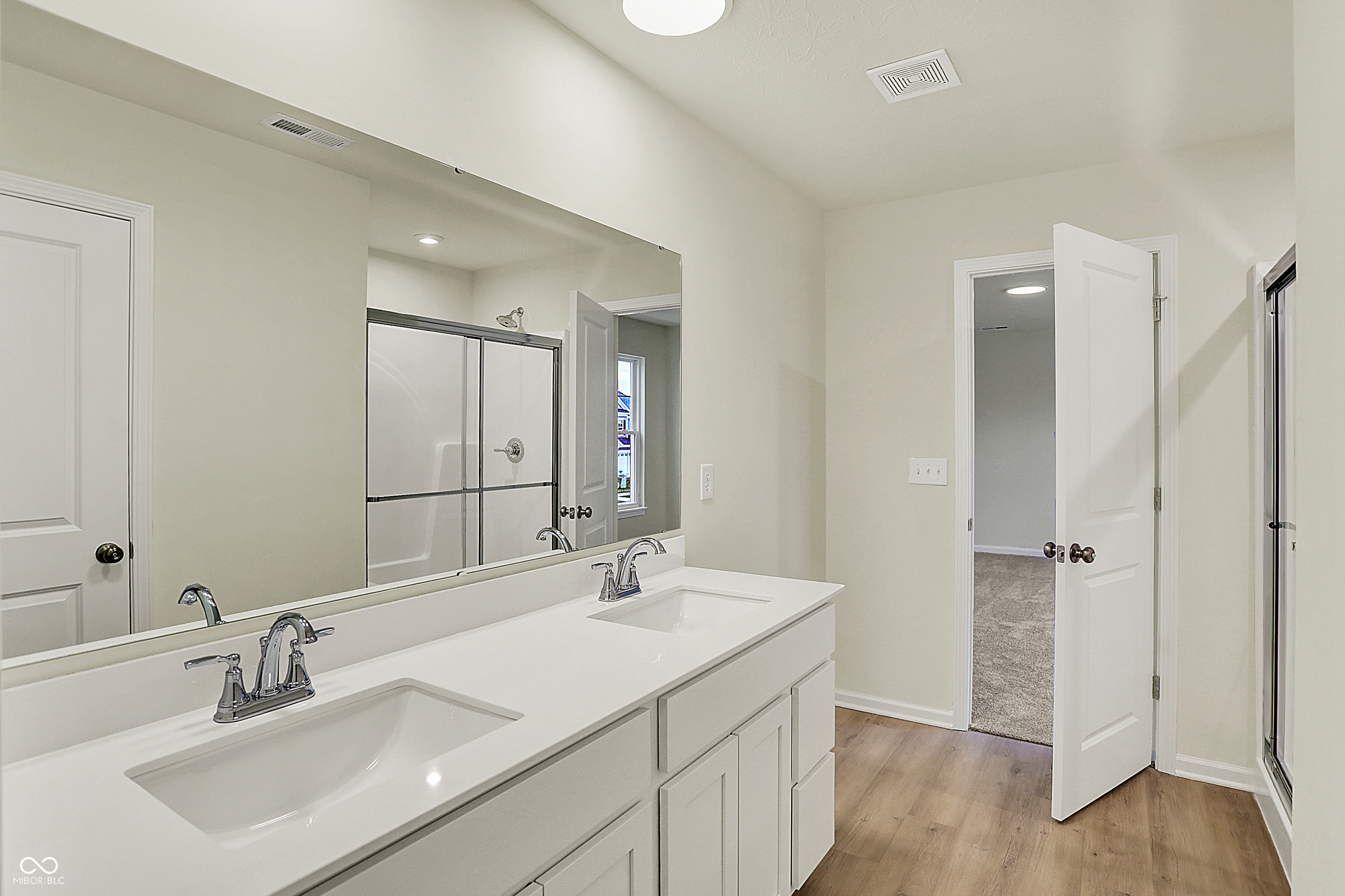 4087 Railhead Avenue