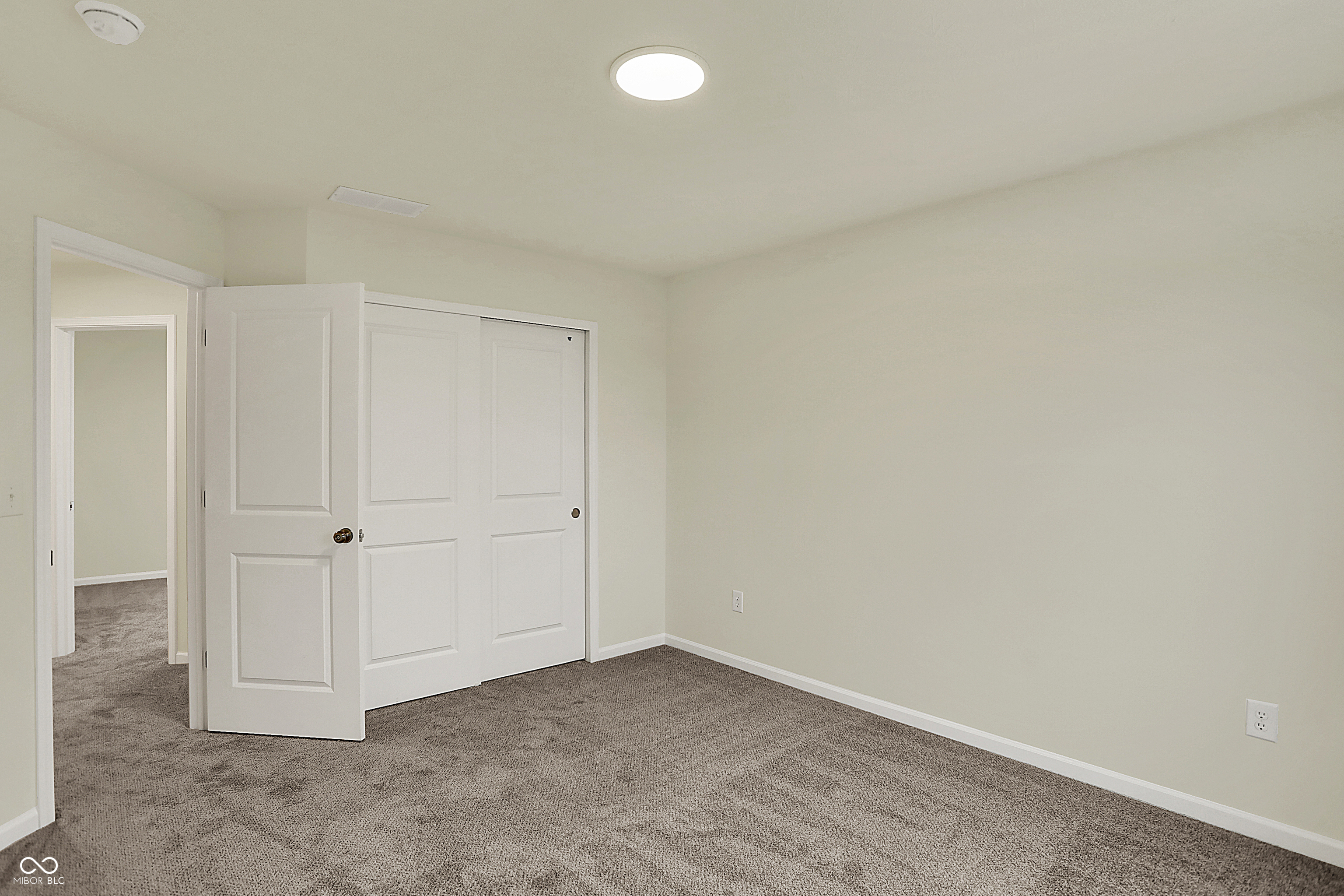 4087 Railhead Avenue