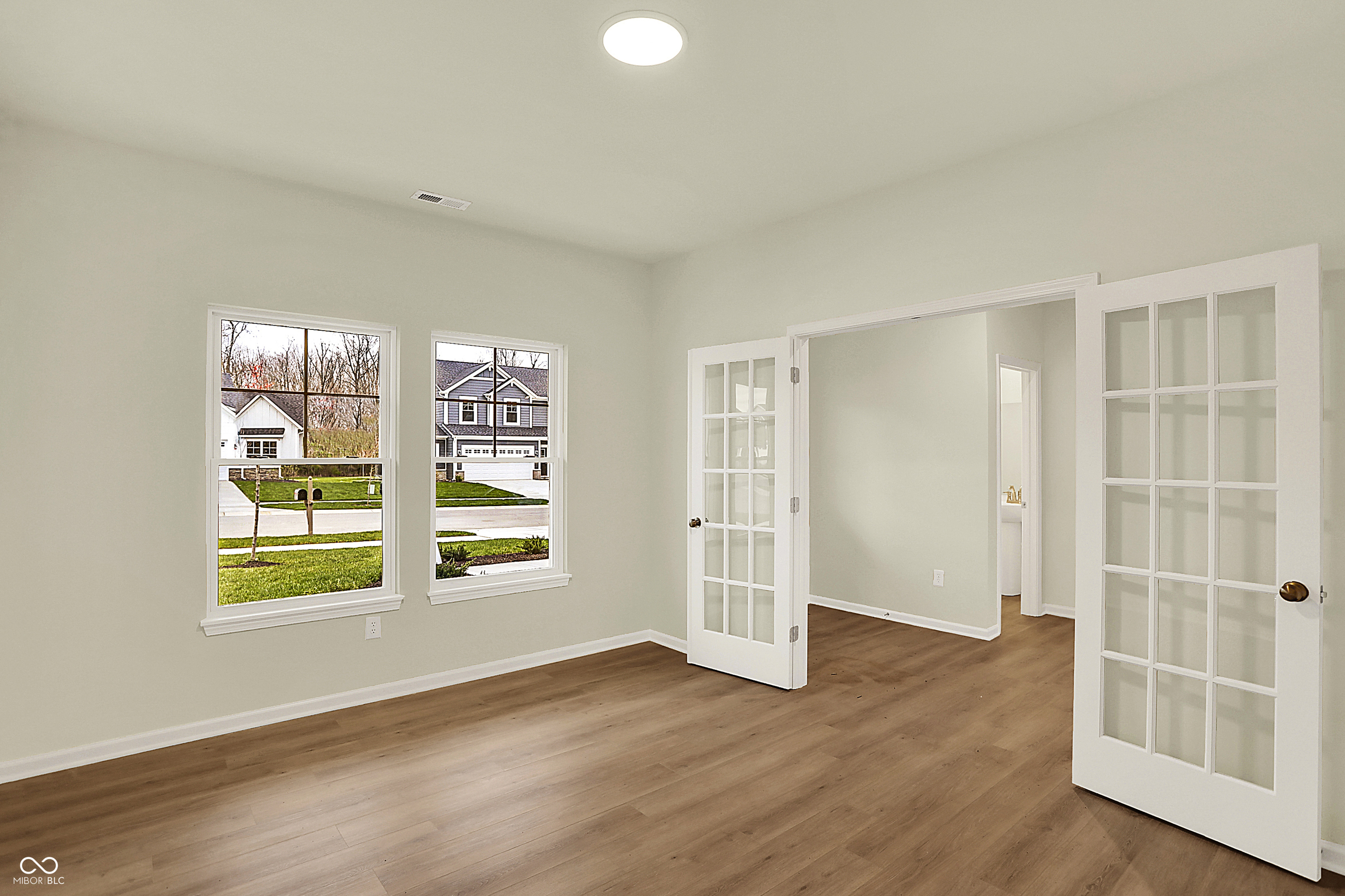 4087 Railhead Avenue