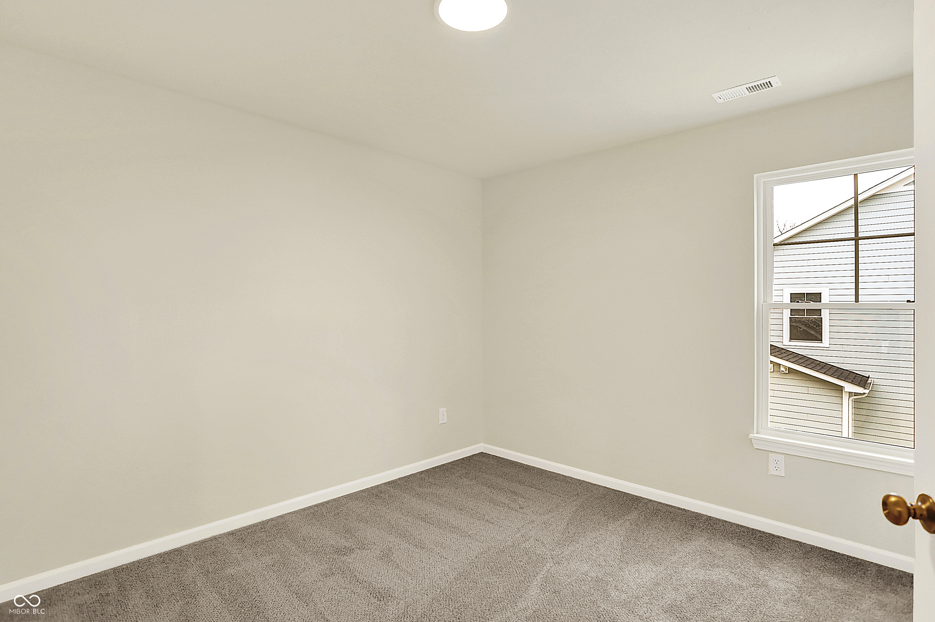 4087 Railhead Avenue