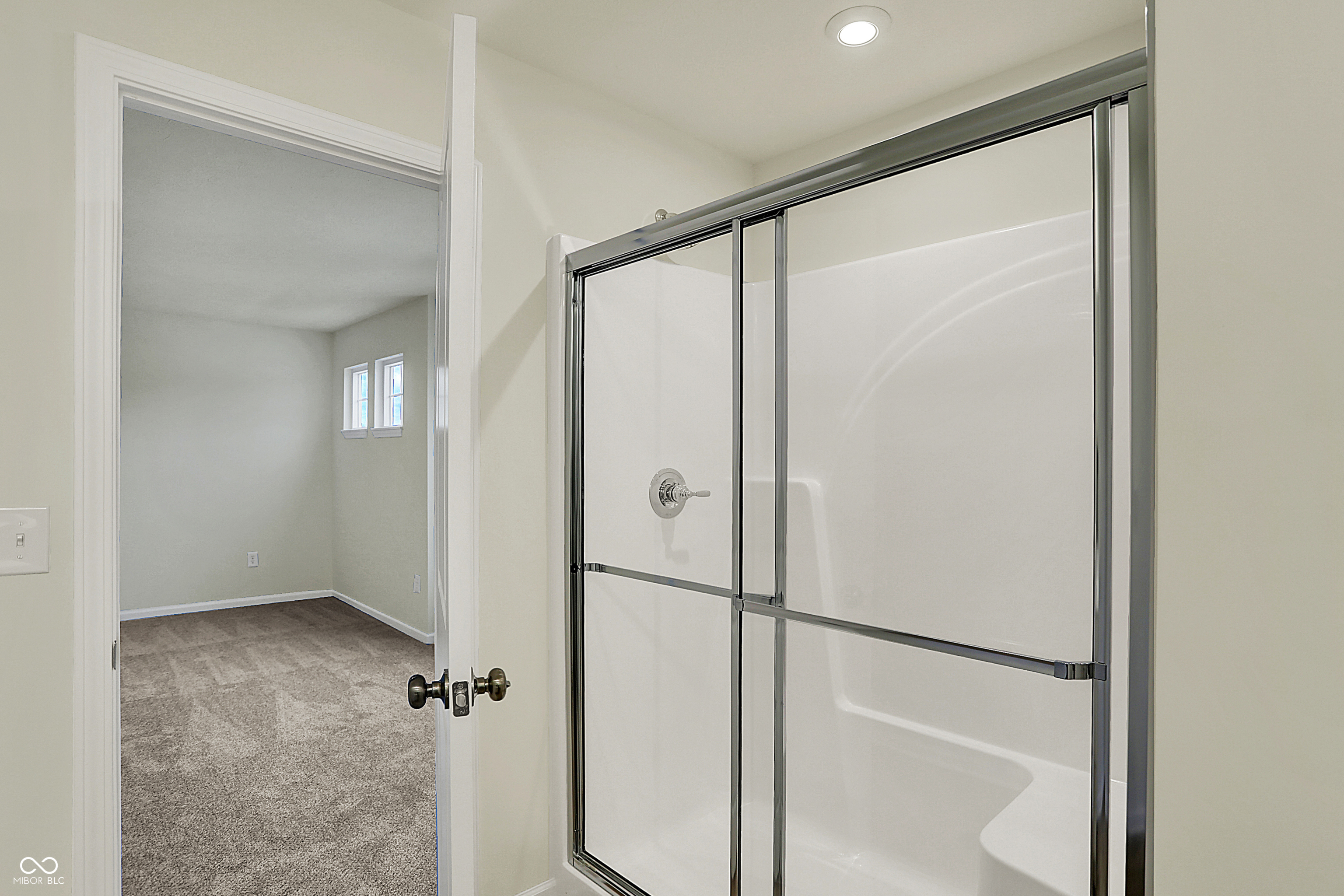 4087 Railhead Avenue