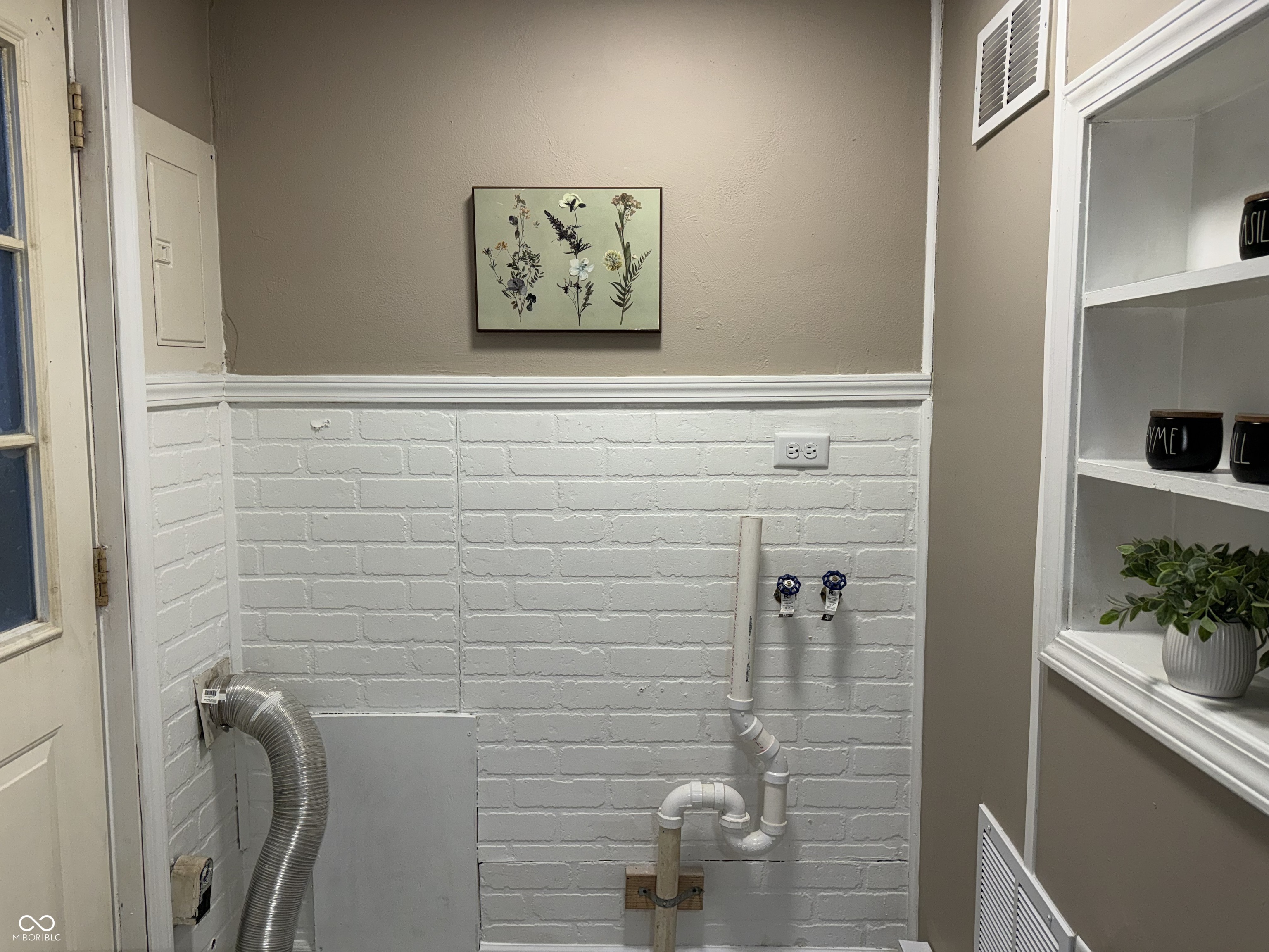 3912 Saint Charles Street