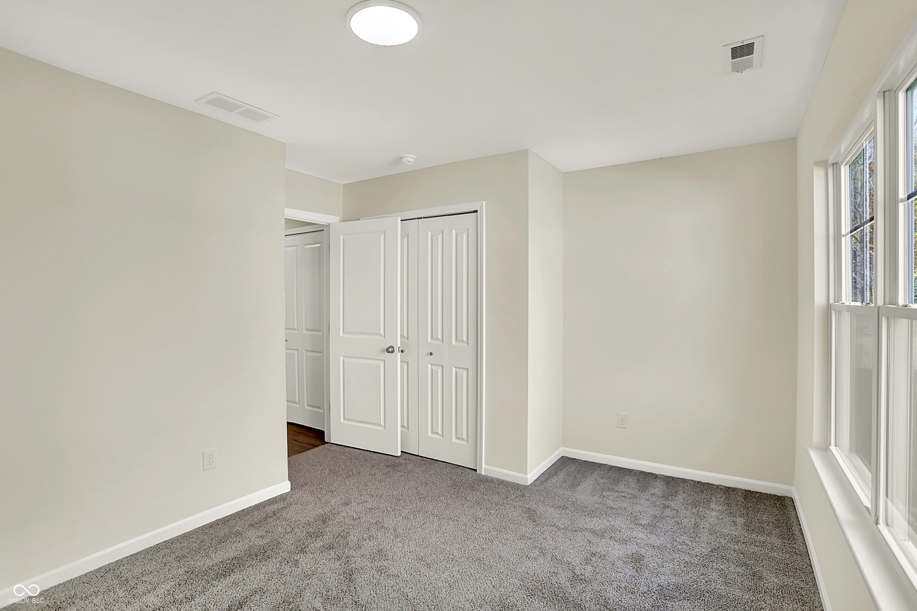 19542 Atwater Avenue