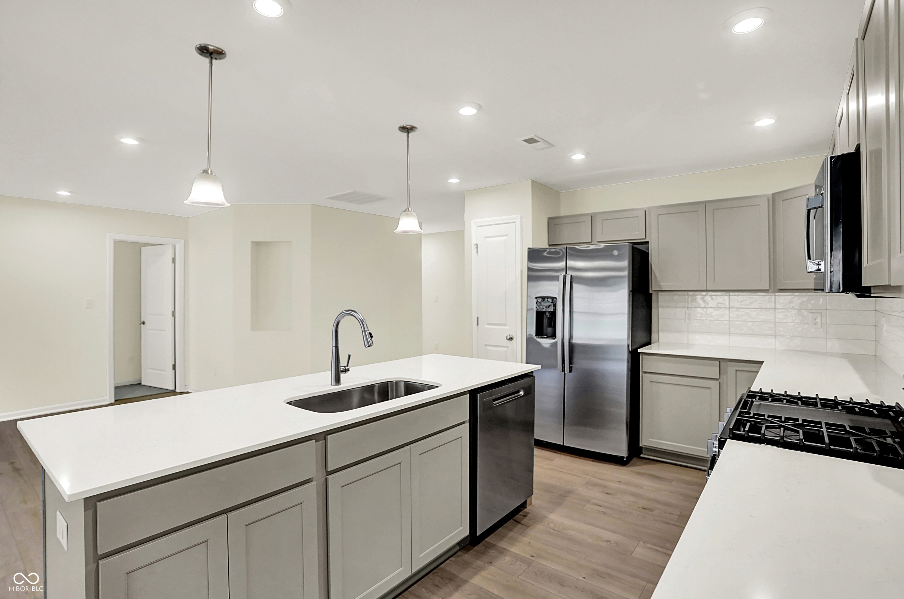 19542 Atwater Avenue