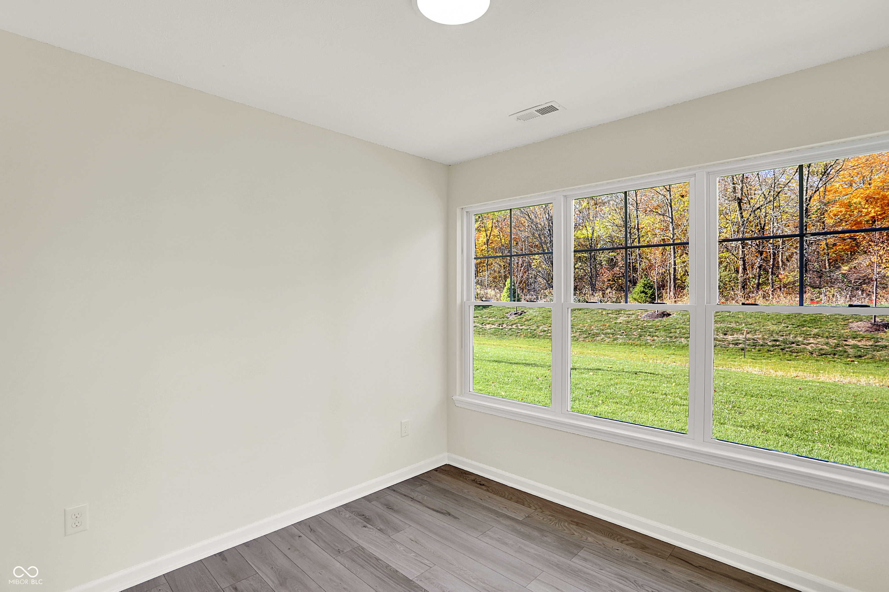 19542 Atwater Avenue