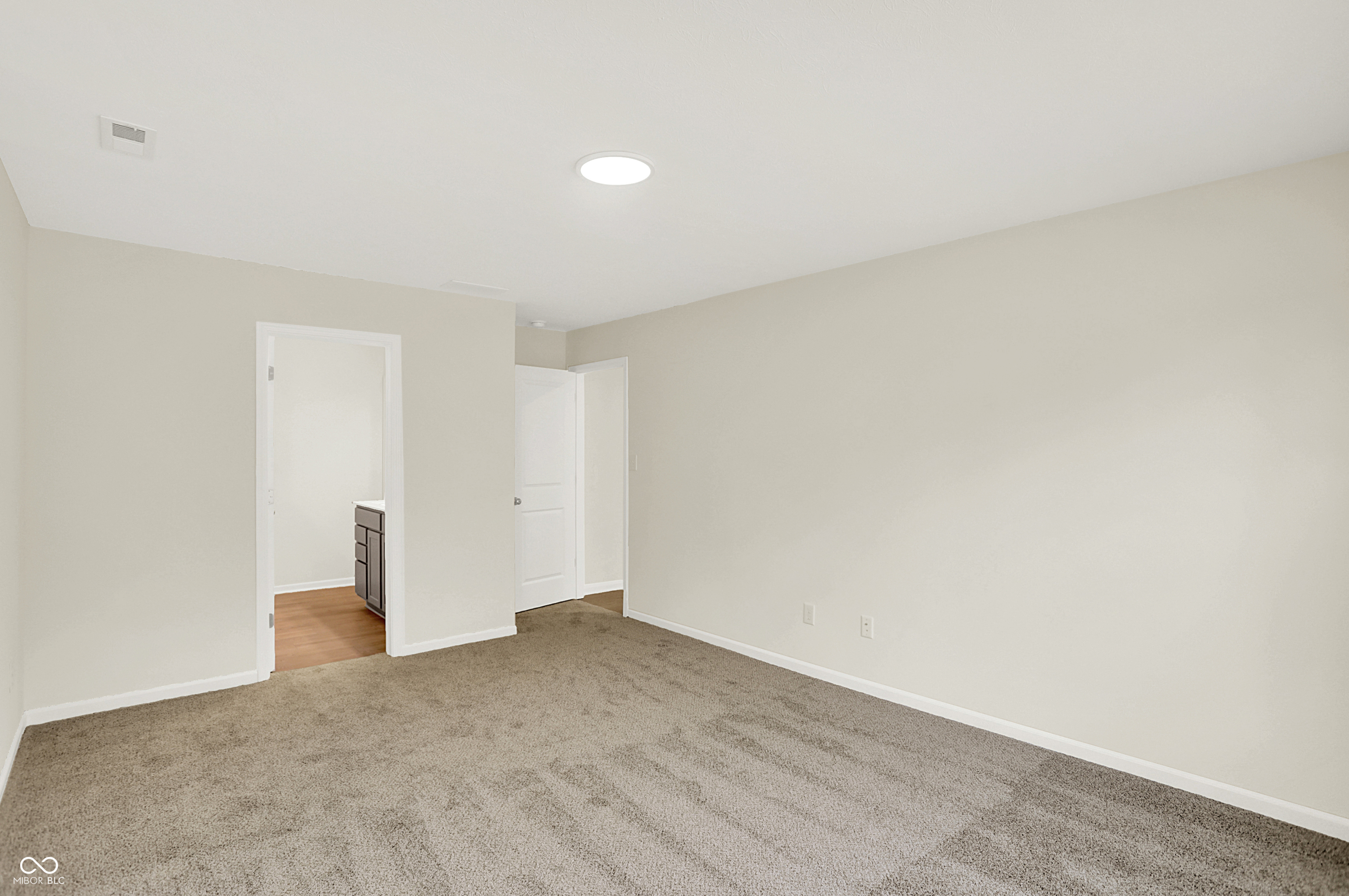 19542 Atwater Avenue