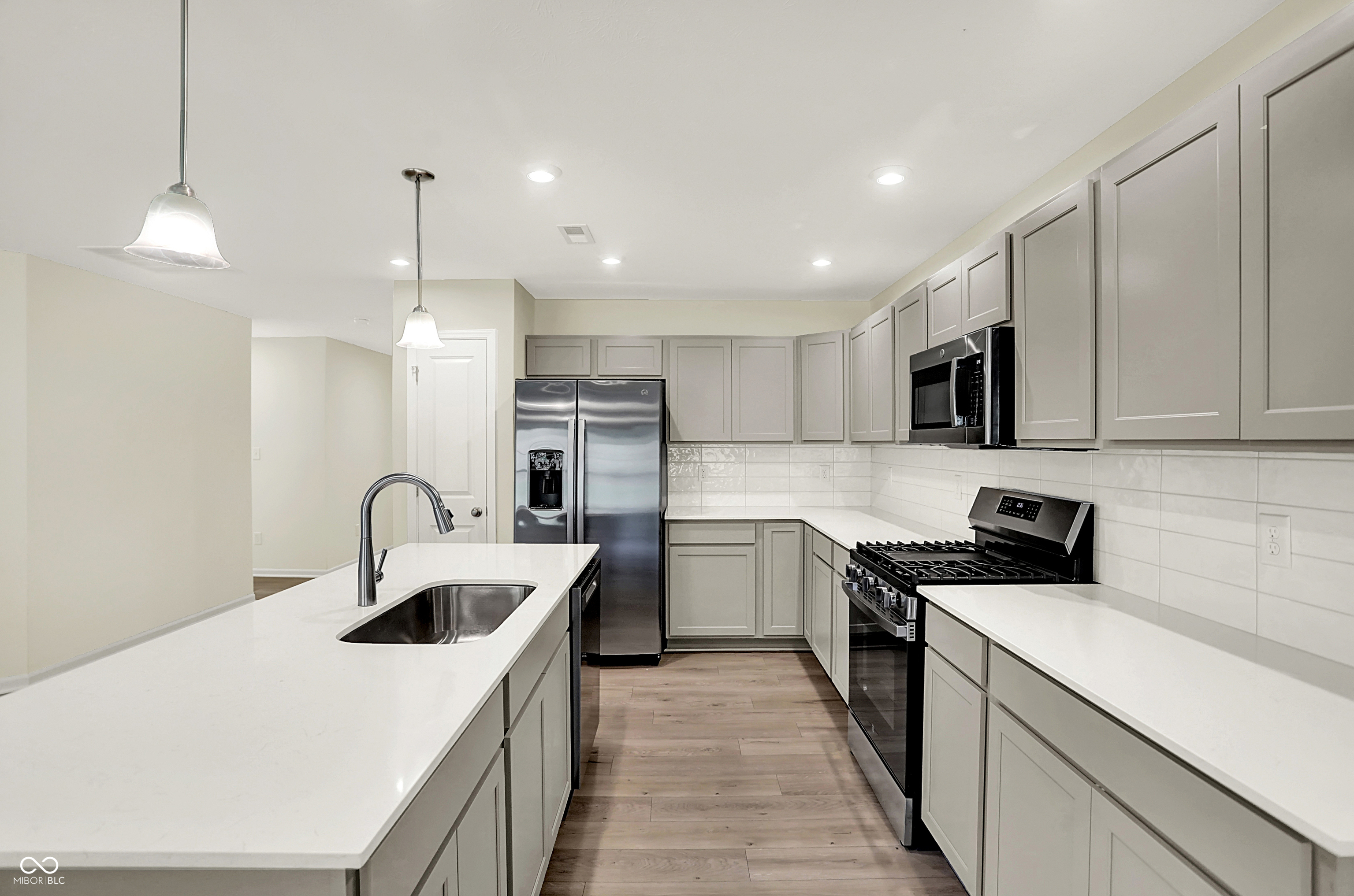 19542 Atwater Avenue