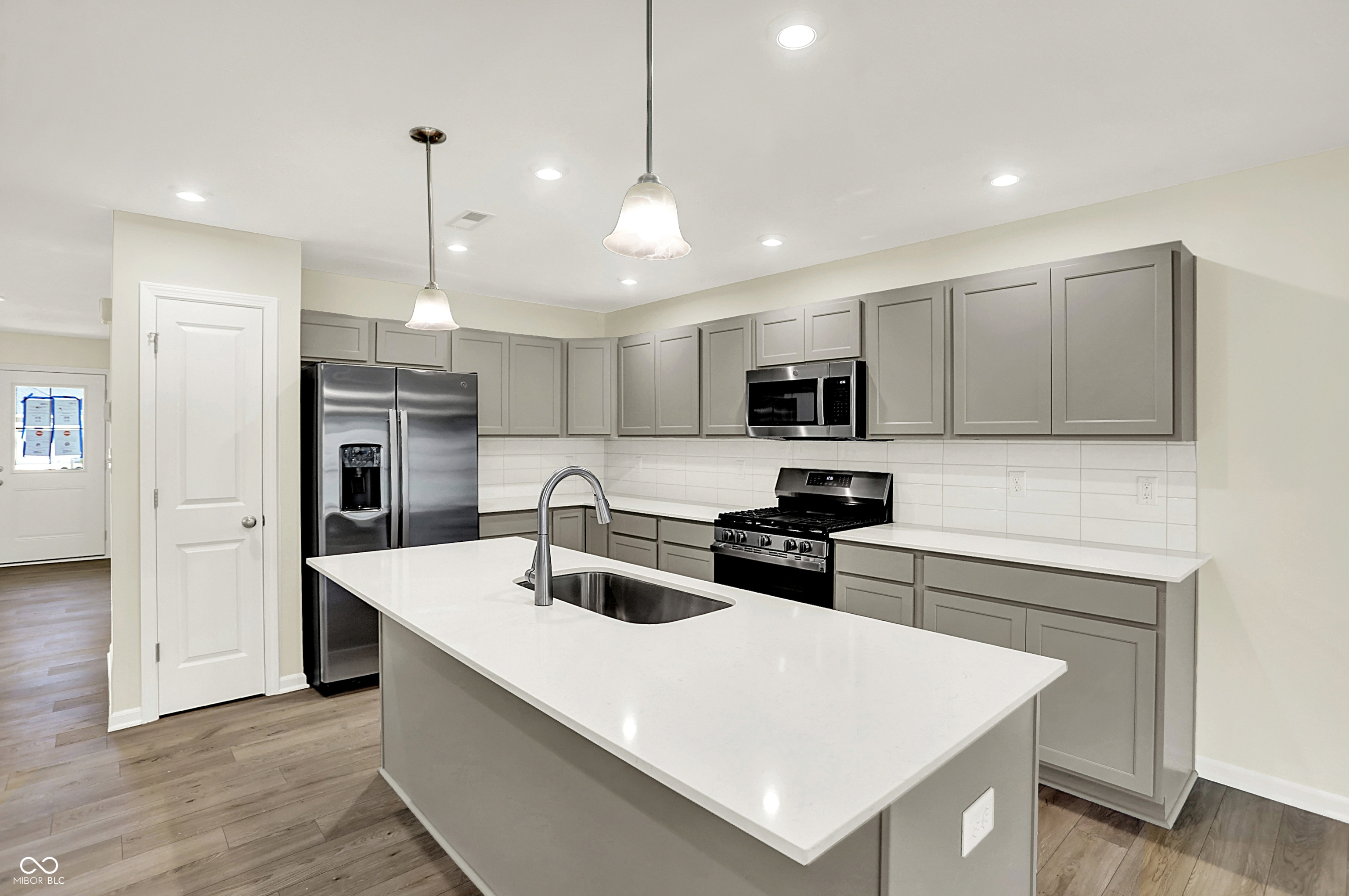 19542 Atwater Avenue