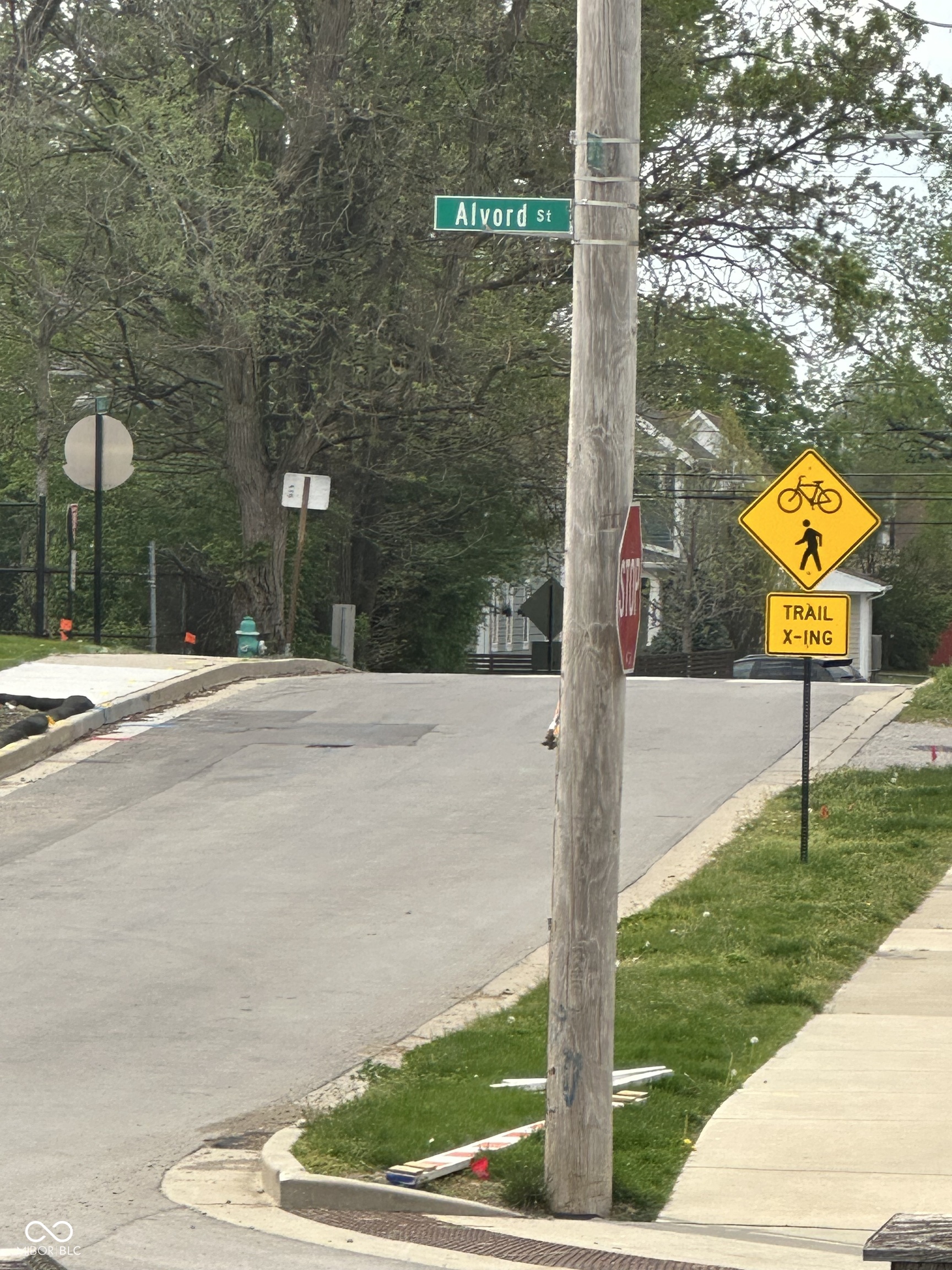 2001 Alvord Street