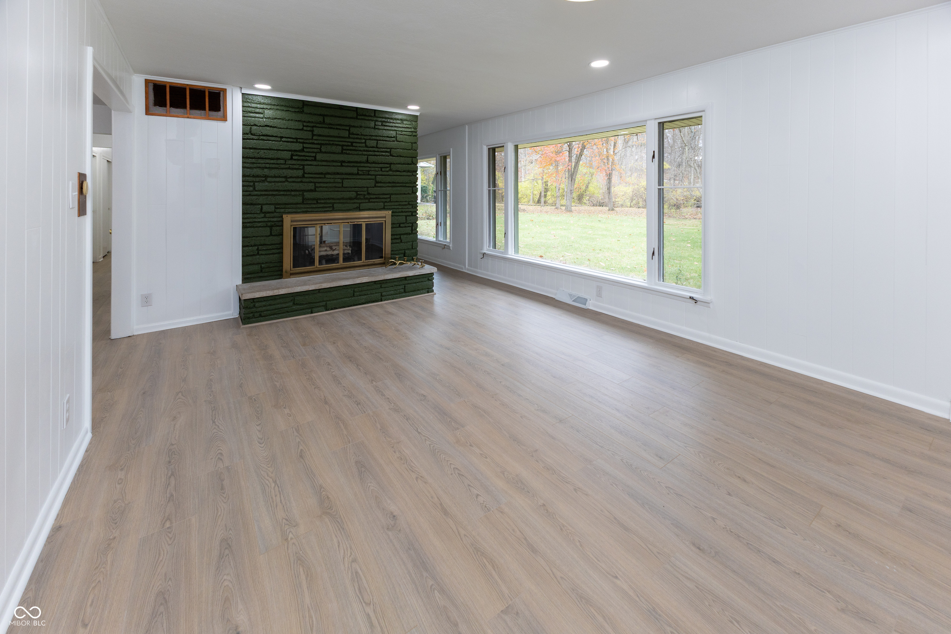 4225 Springwood Trail