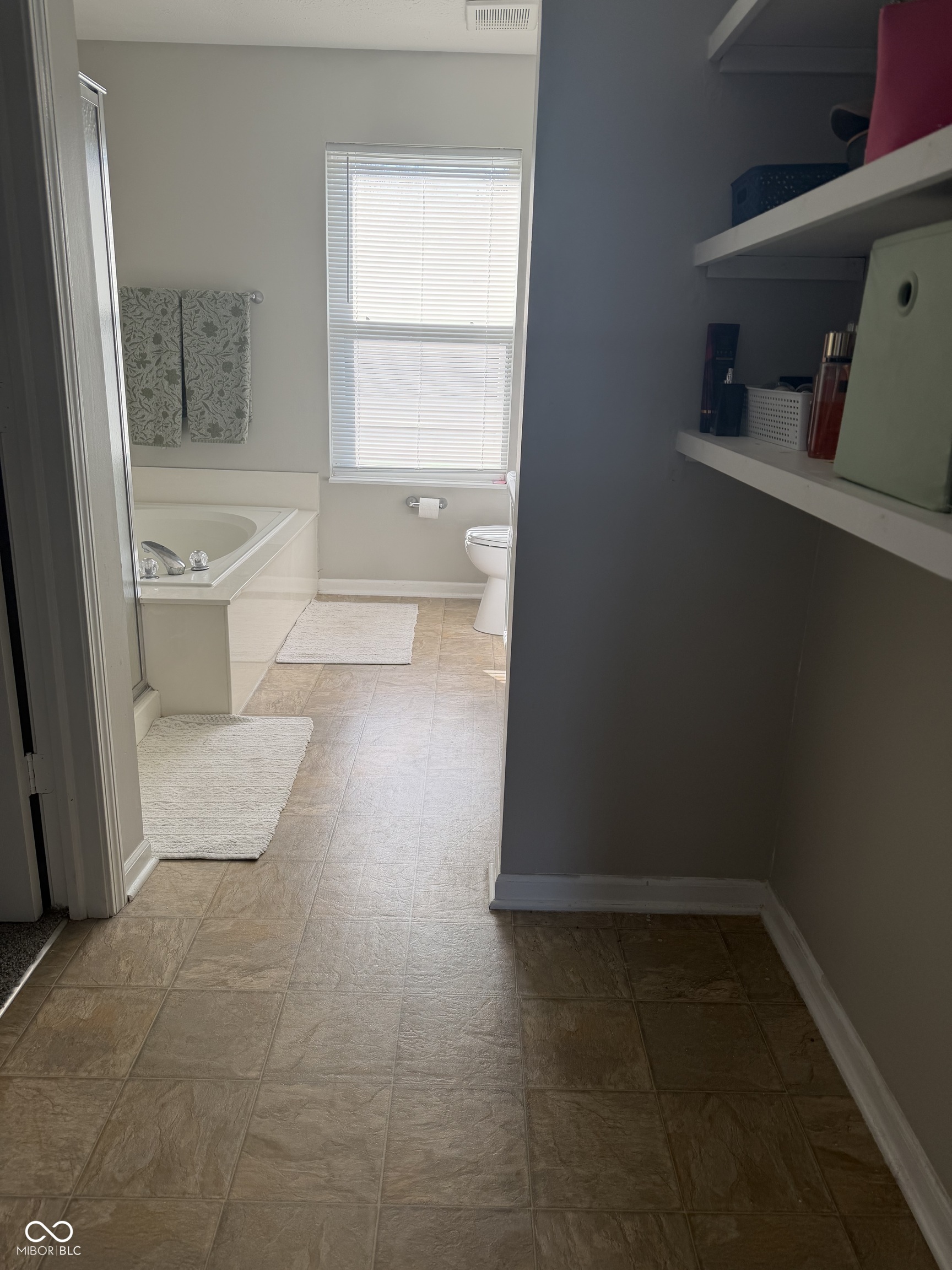 5866 Thompson Park Boulevard