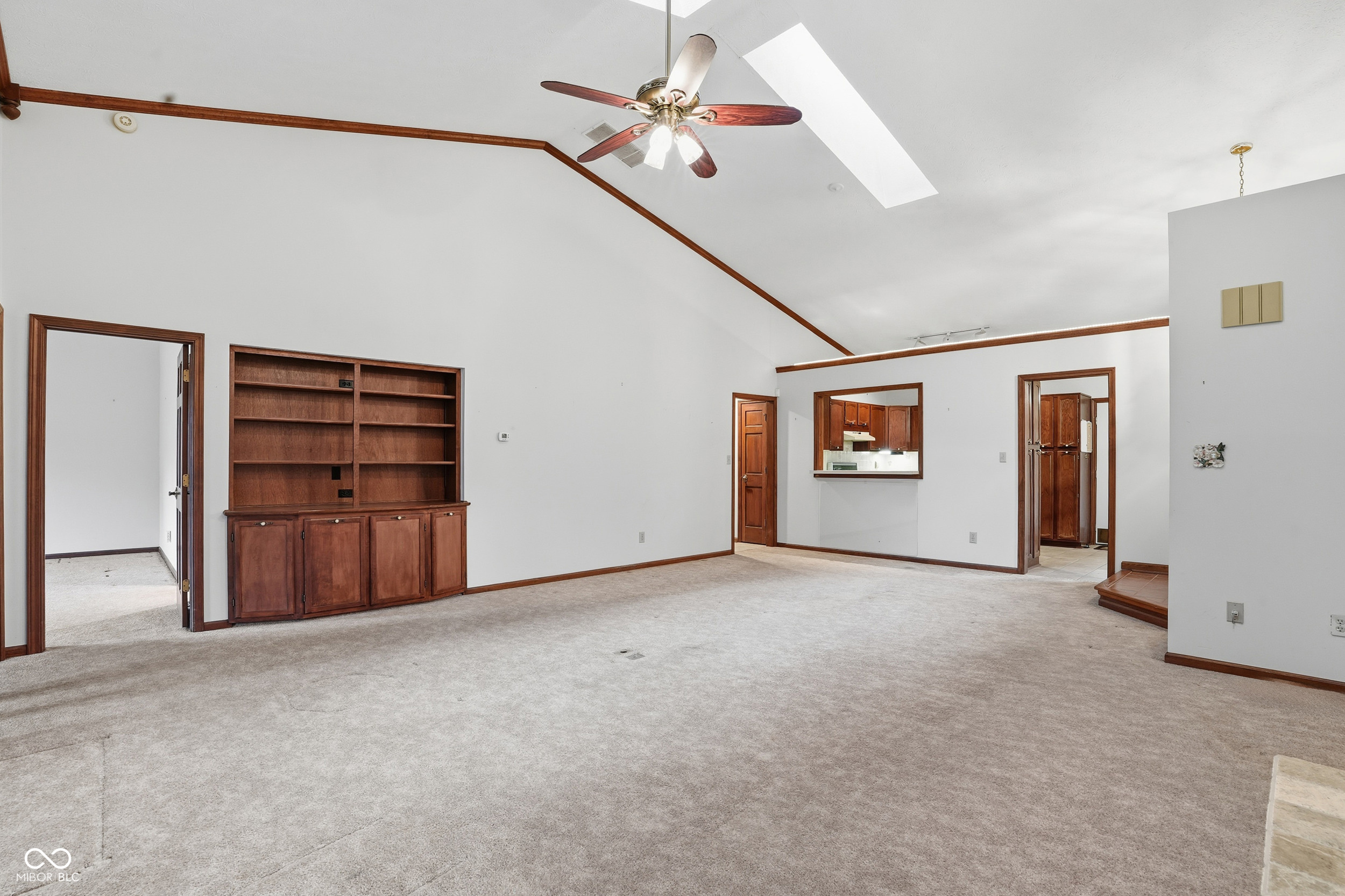 8128 Foxchase Circle