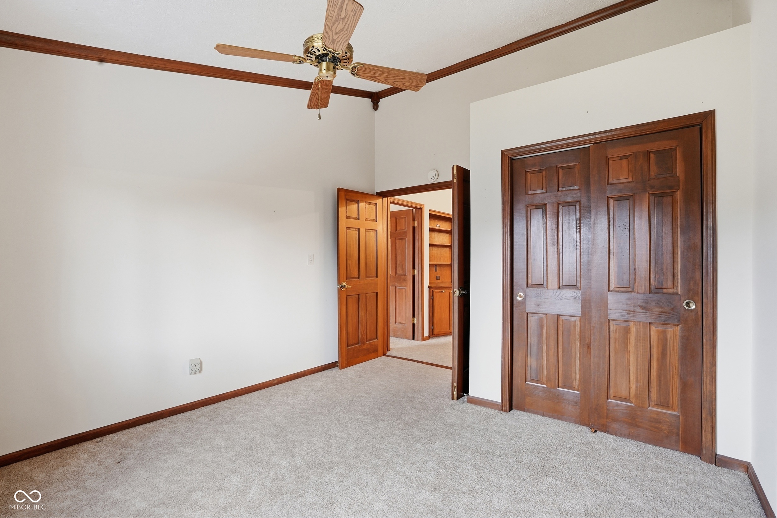 8128 Foxchase Circle