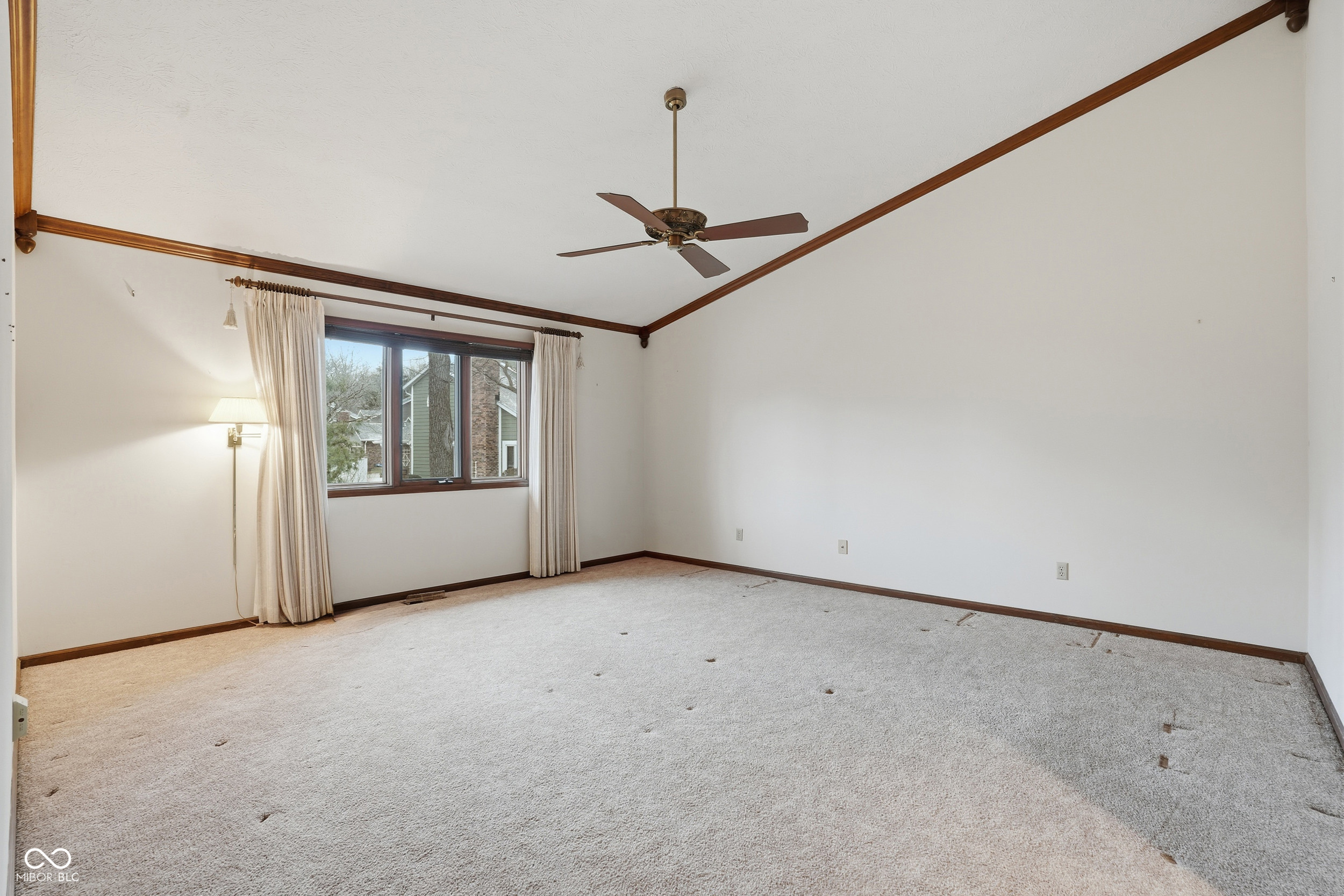 8128 Foxchase Circle